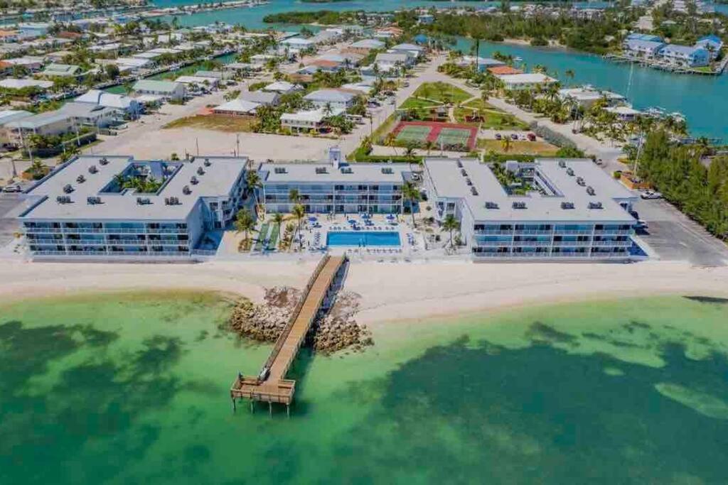 Your Happy Place ON THE BEACH!