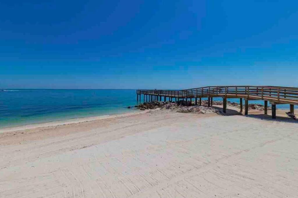 Your Happy Place ON THE BEACH!