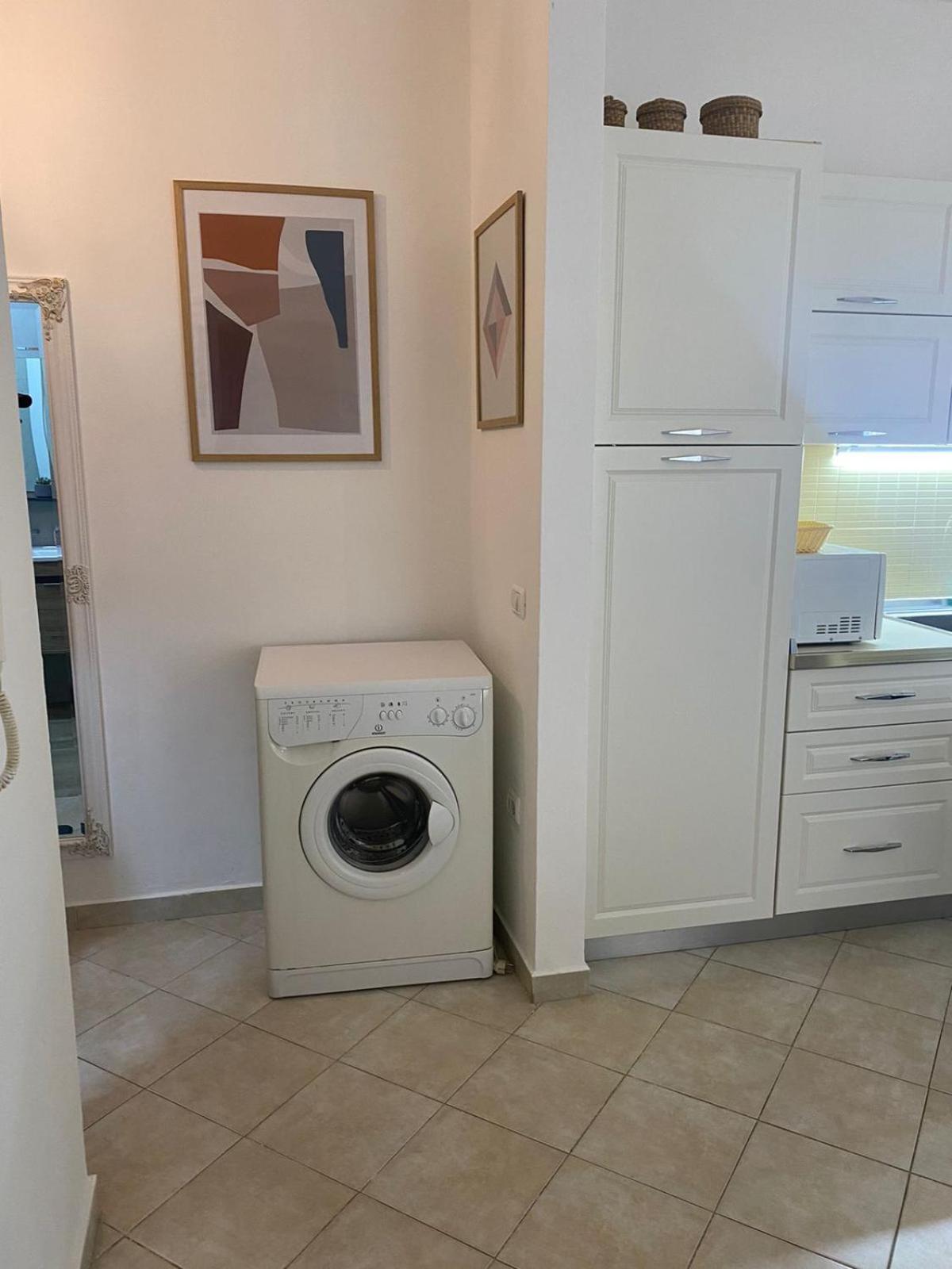Sibora's Apartment