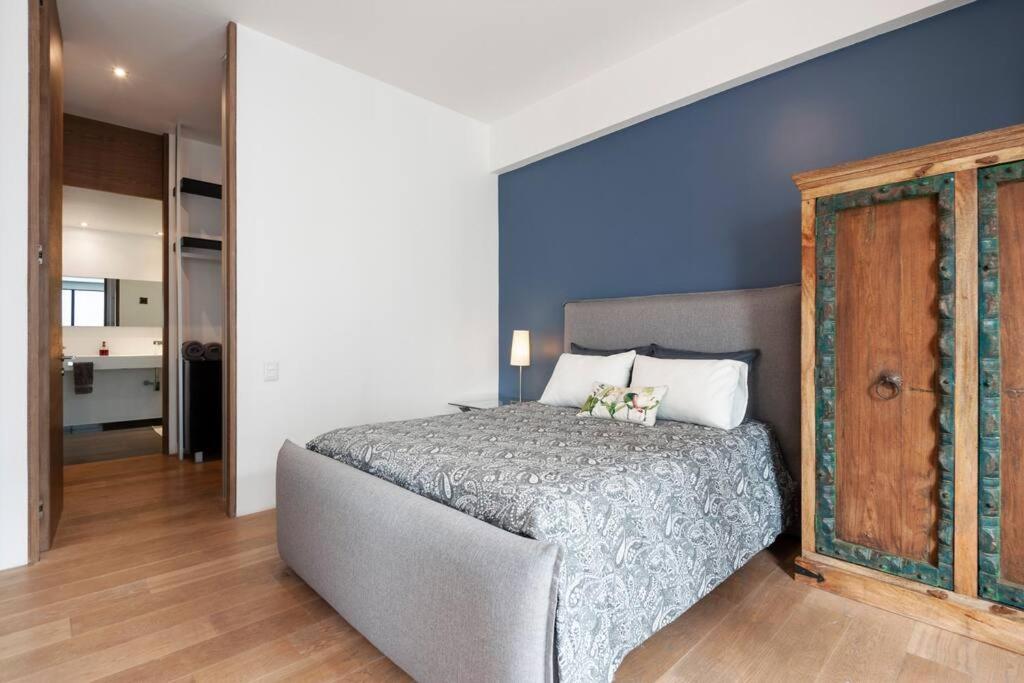 808 Reforma loft close to US embassy 150 Mbps WiFi photo 4