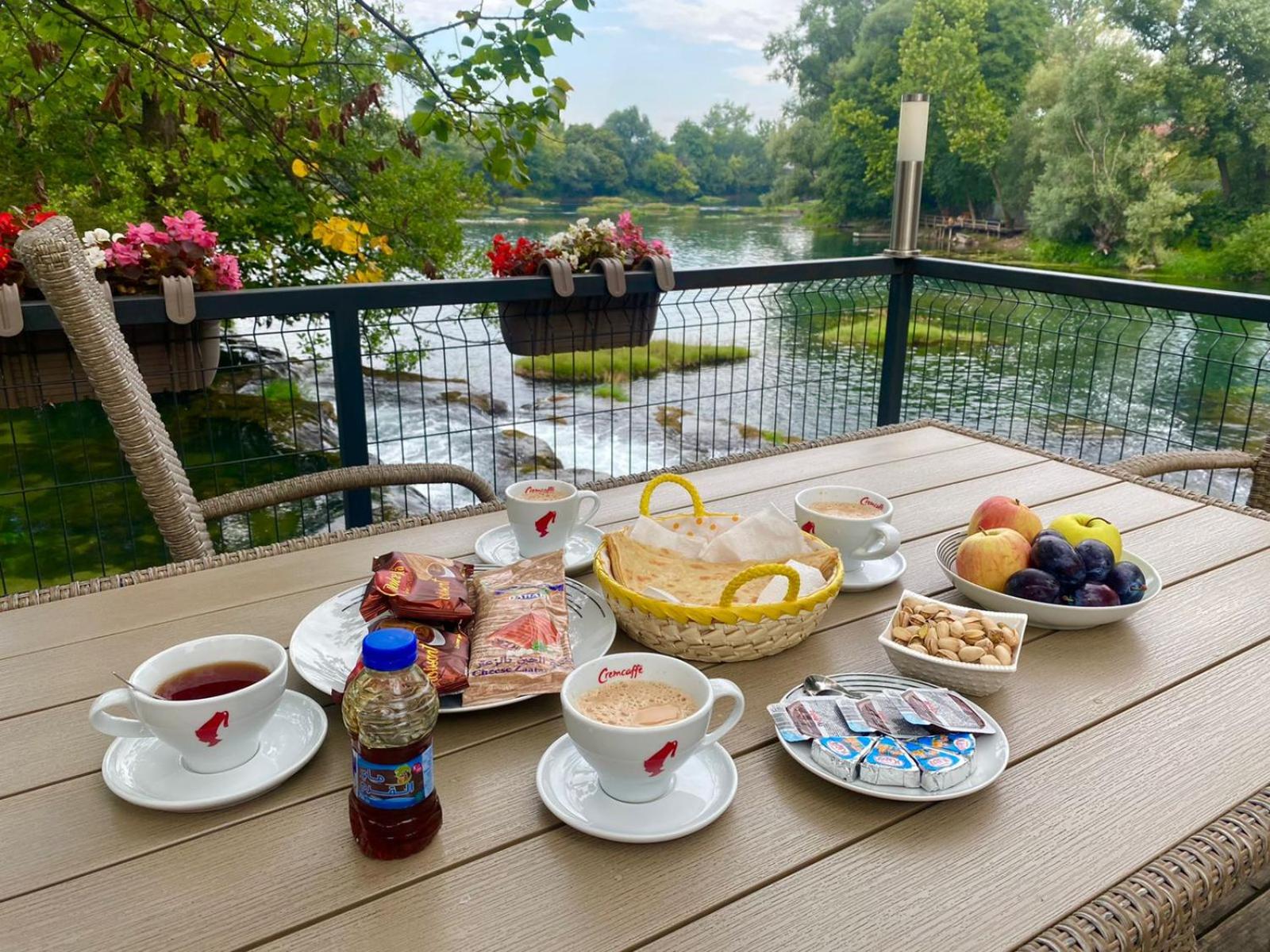 Apartman Dzenis