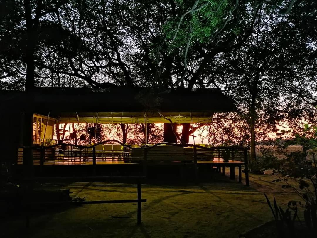 ASKIESBOS - Samochima Bush Camp
