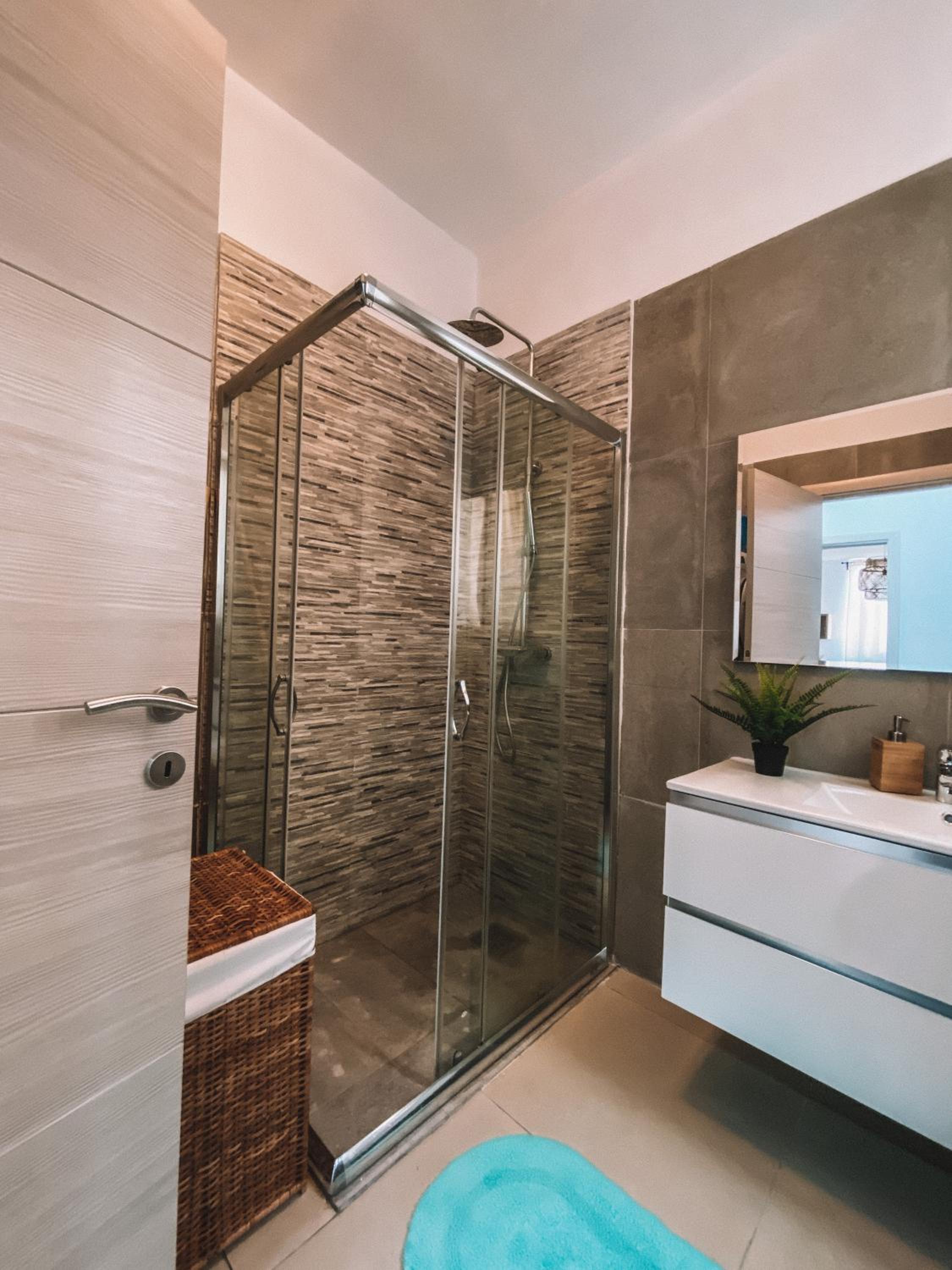 Exclusive Paceville NEW 3 bedrooms apartment photo 5