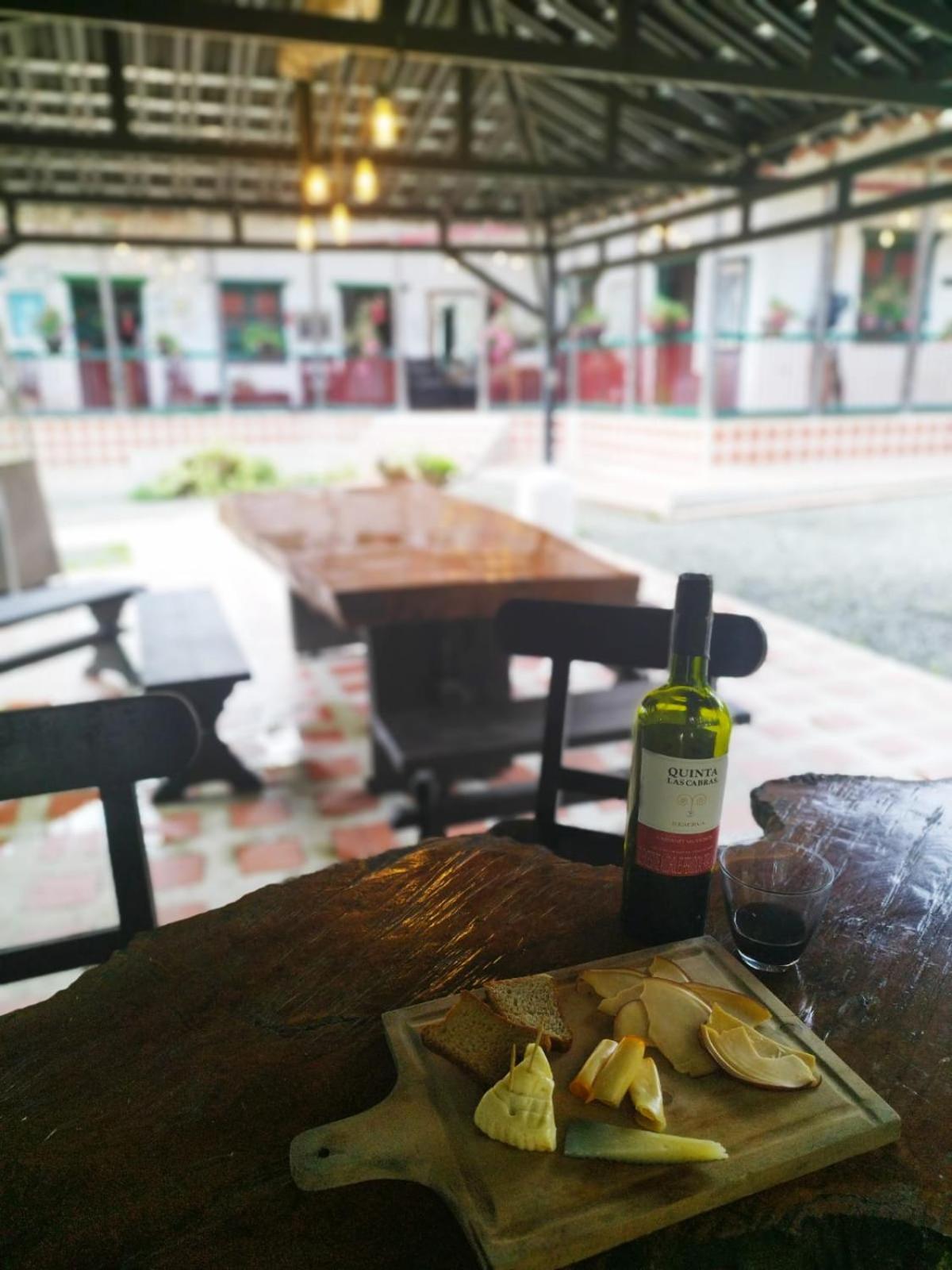 Finca Campestre La Adelita B&B