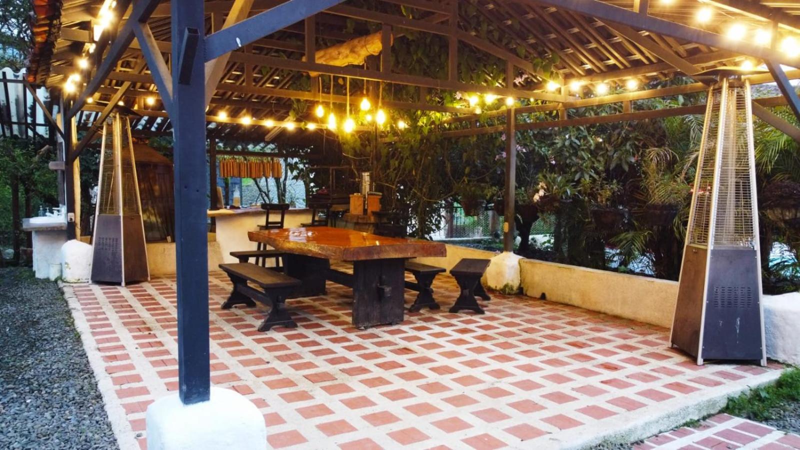 Finca Campestre La Adelita B&B