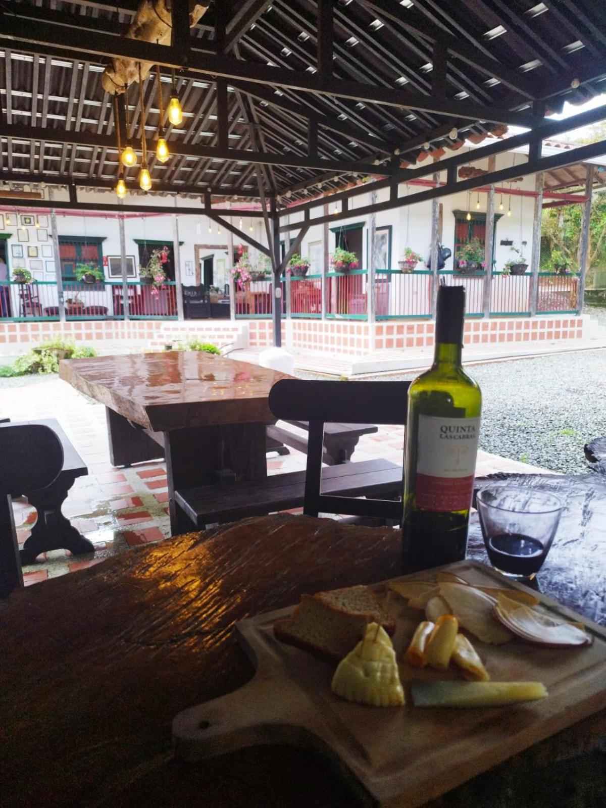 Finca Campestre La Adelita B&B