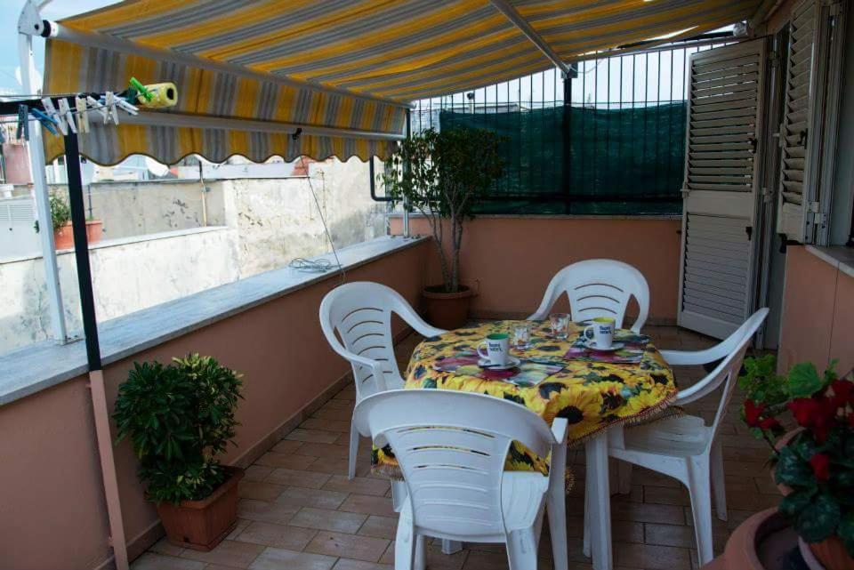 Rustica mansarda con terrazzo in centro