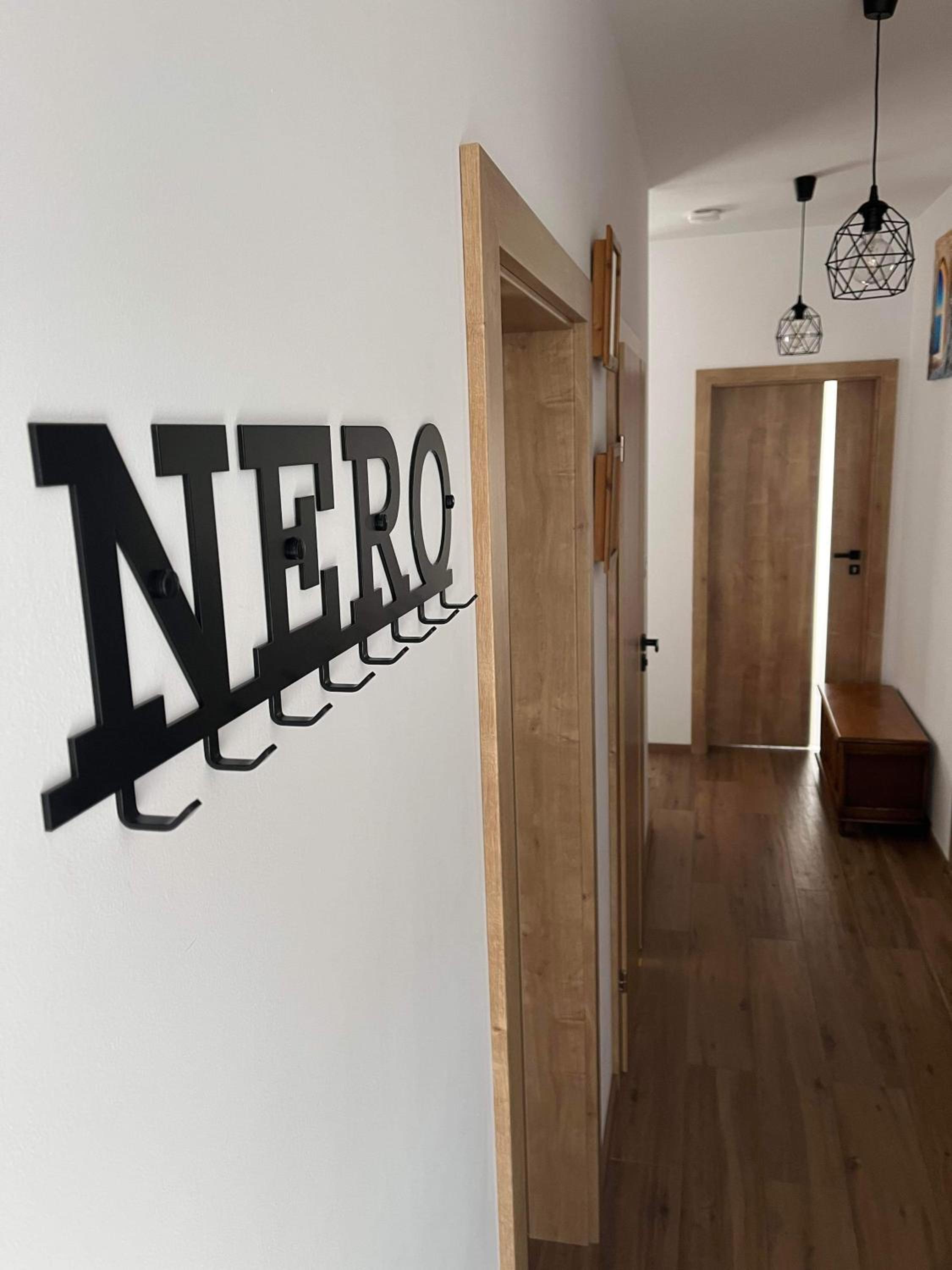 Luxoro Park Apartament Nero view 2