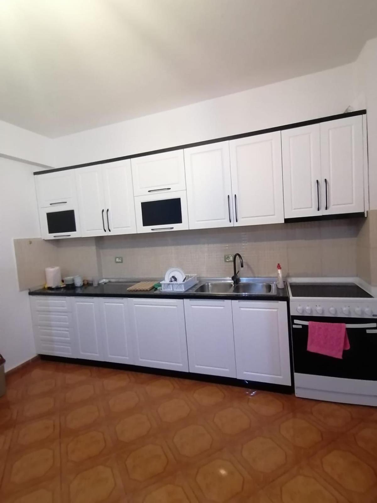 Comfort Stay Vlora Parking