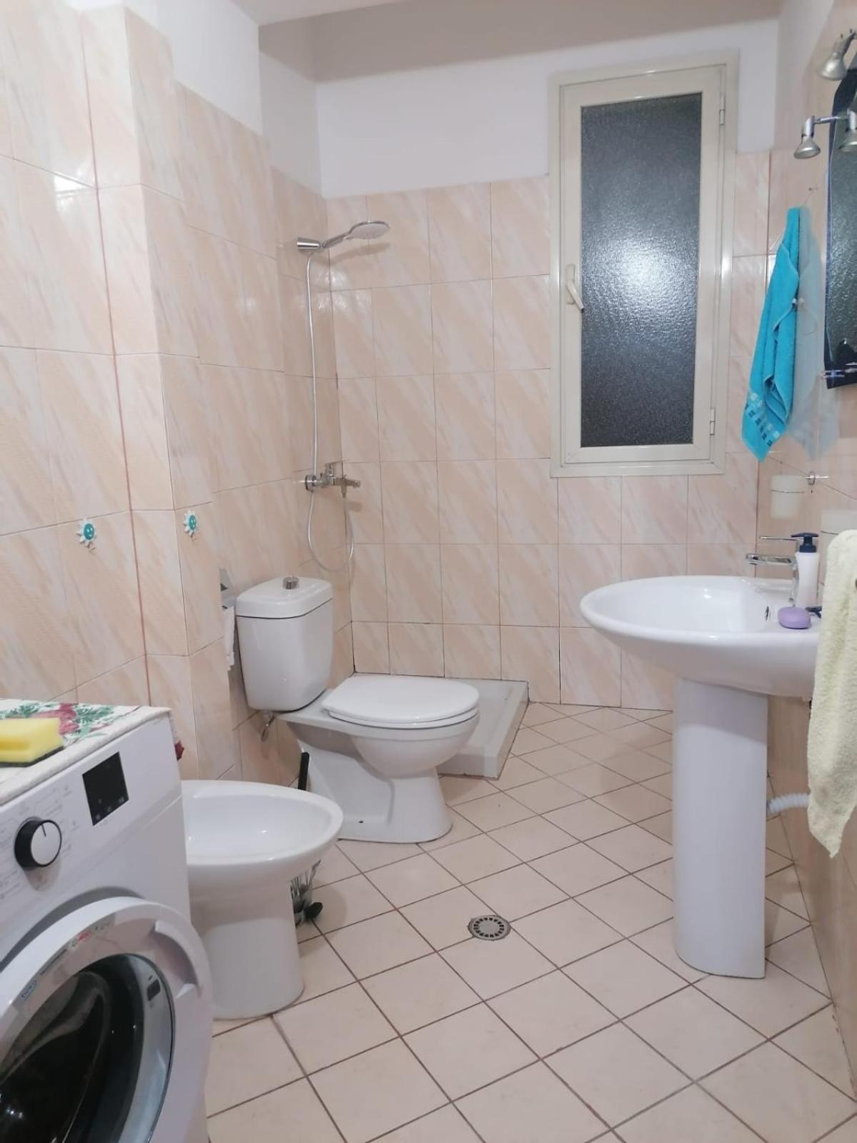 Comfort Stay Vlora Parking