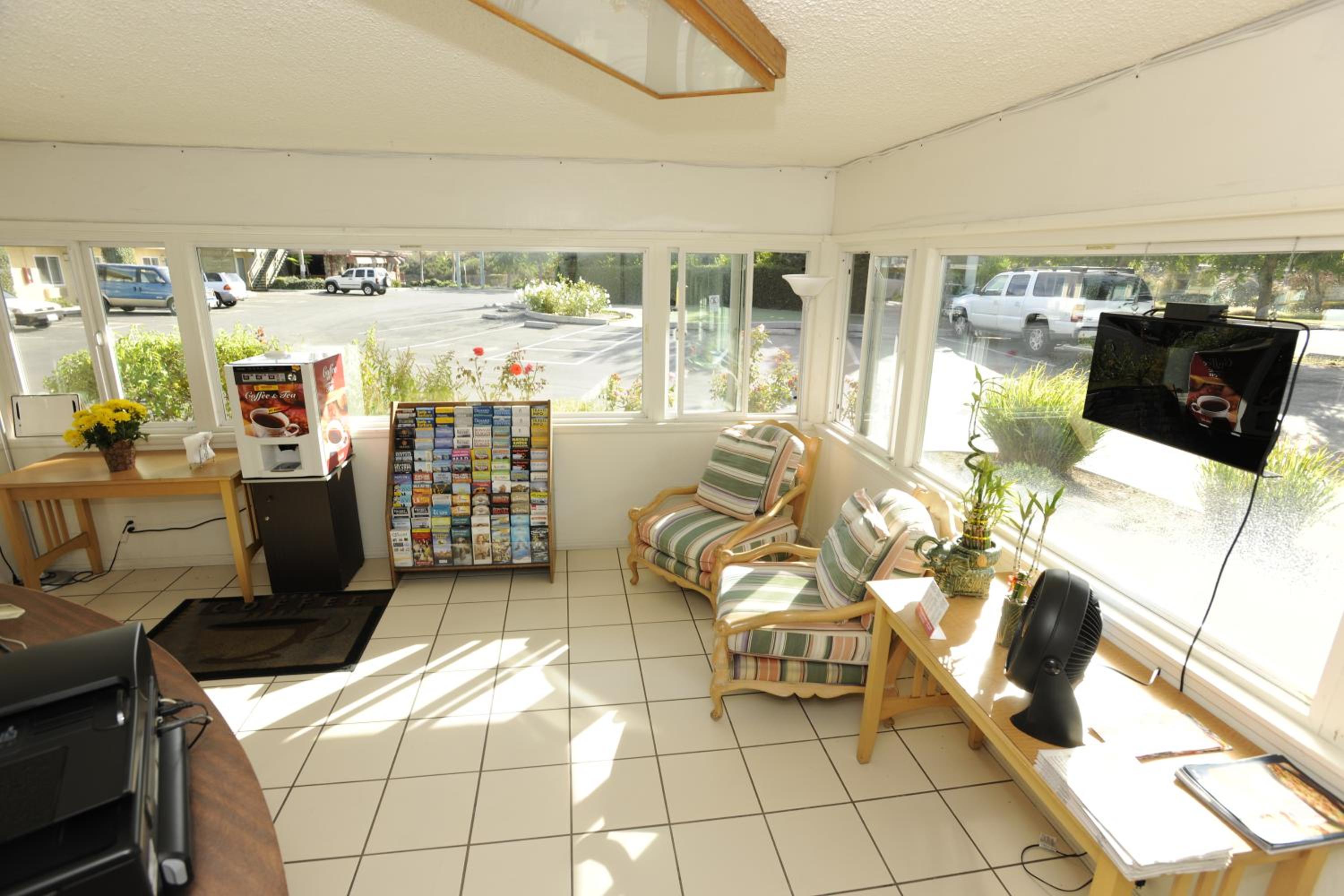 Victoria Motel view 2