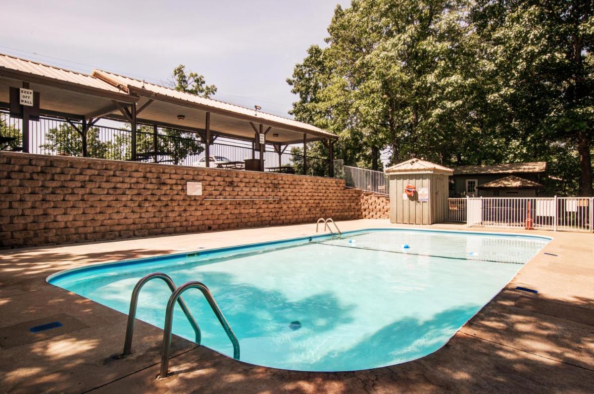 Divine 9 Condo - Resort Amenities - Fishing Lake - Hiking Trails - So Comfy!! view 4