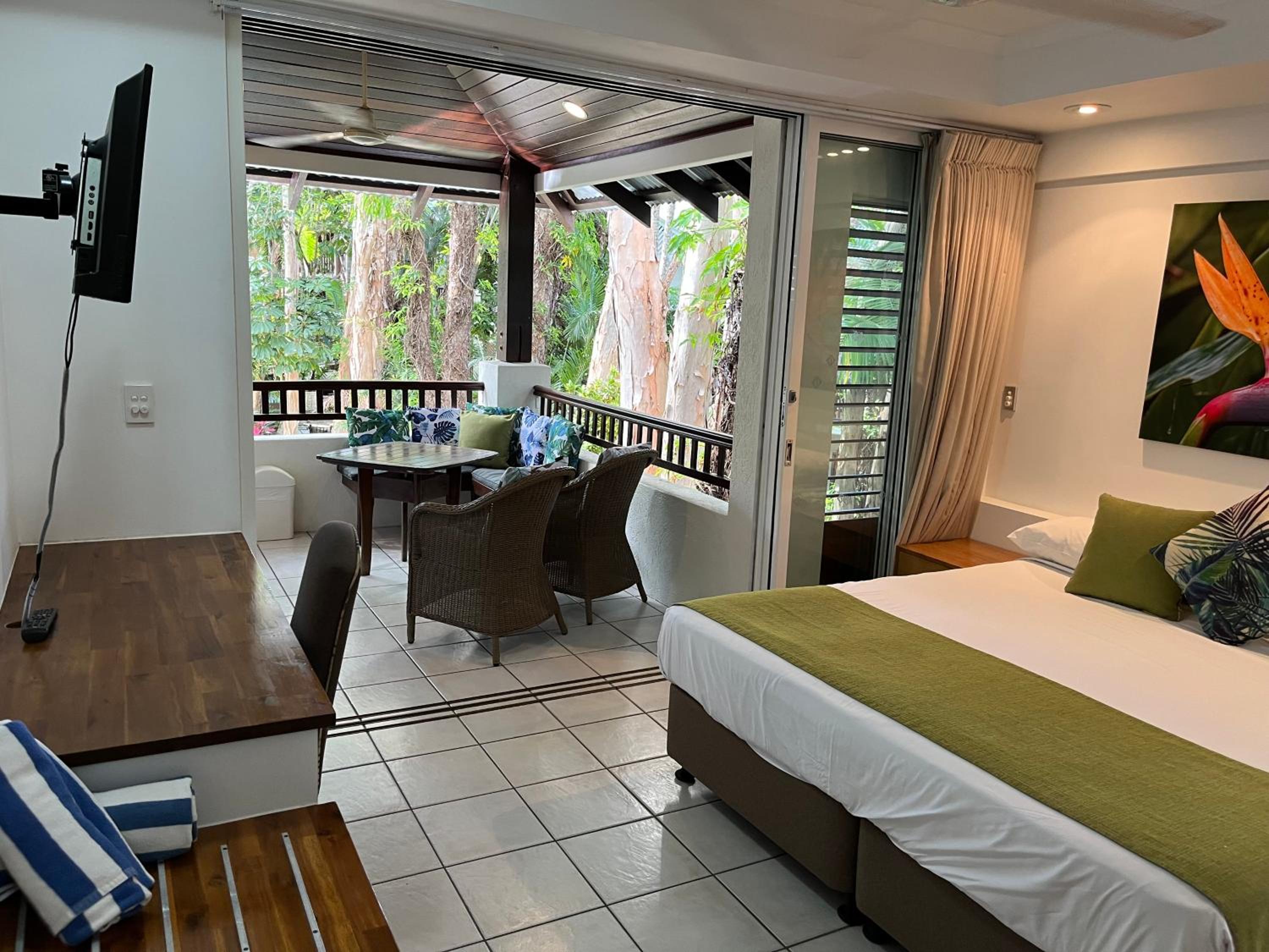 REEF RETREAT APARTMENTS PALM COVE Unit 28