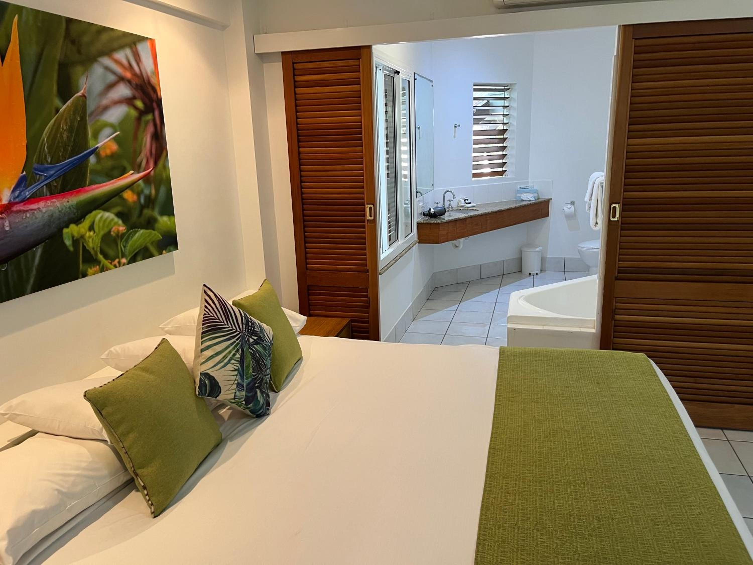REEF RETREAT APARTMENTS PALM COVE Unit 28