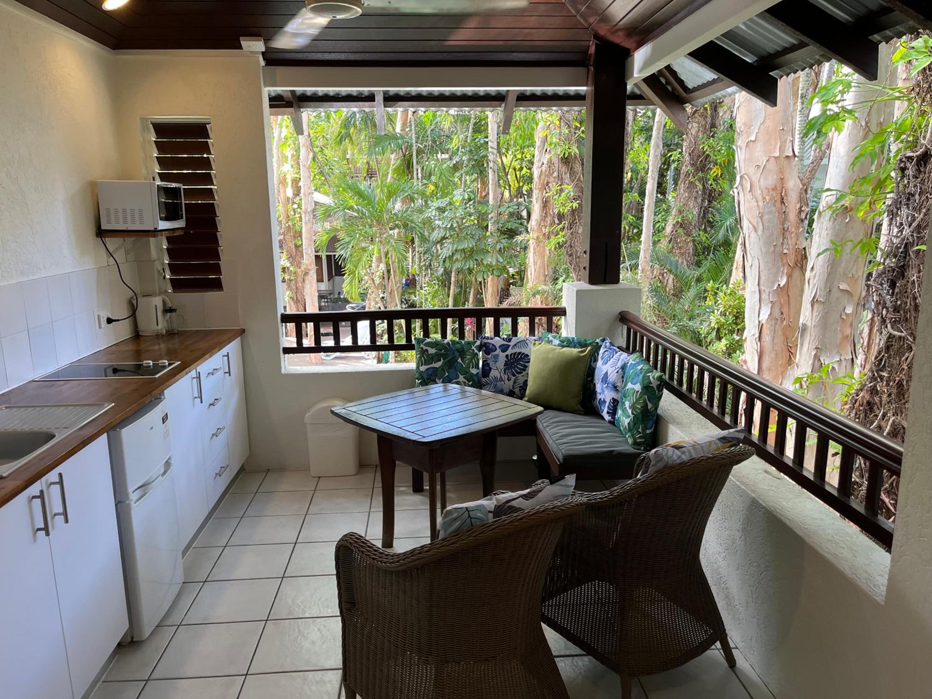 REEF RETREAT APARTMENTS PALM COVE Unit 28