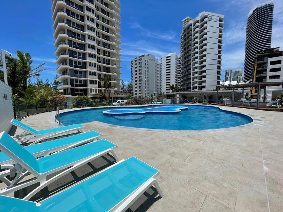 Beach Haven 16E