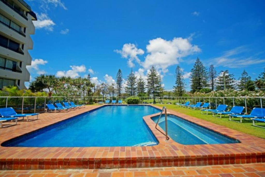 Beach Haven 16E