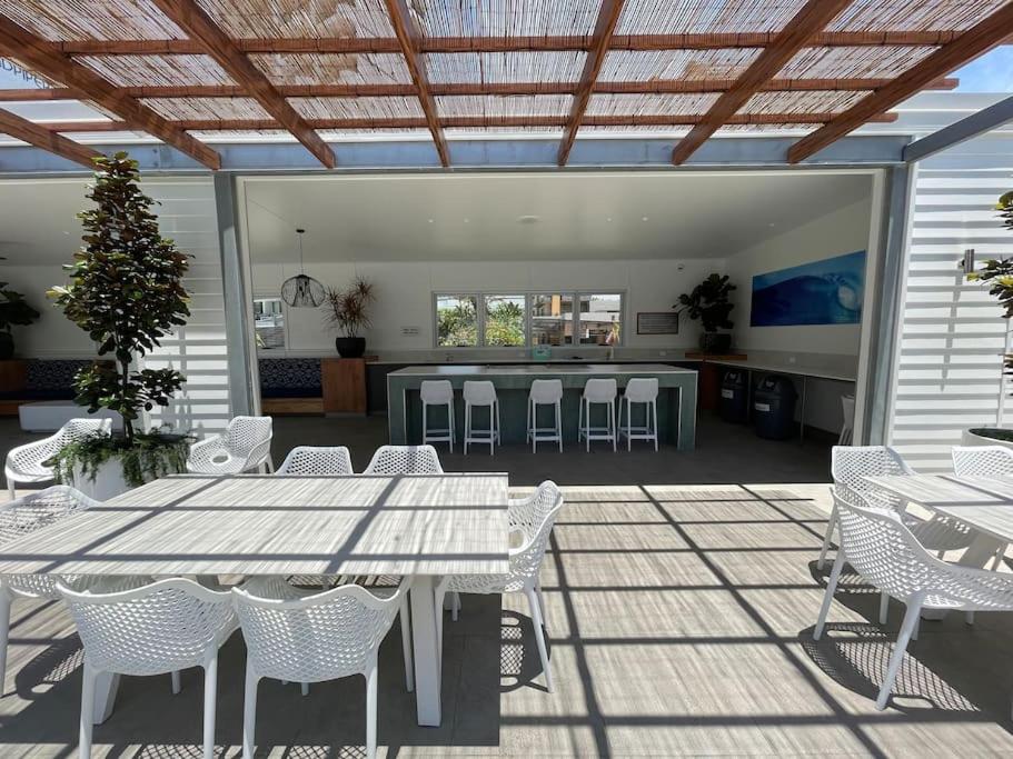 Beach Haven 16E