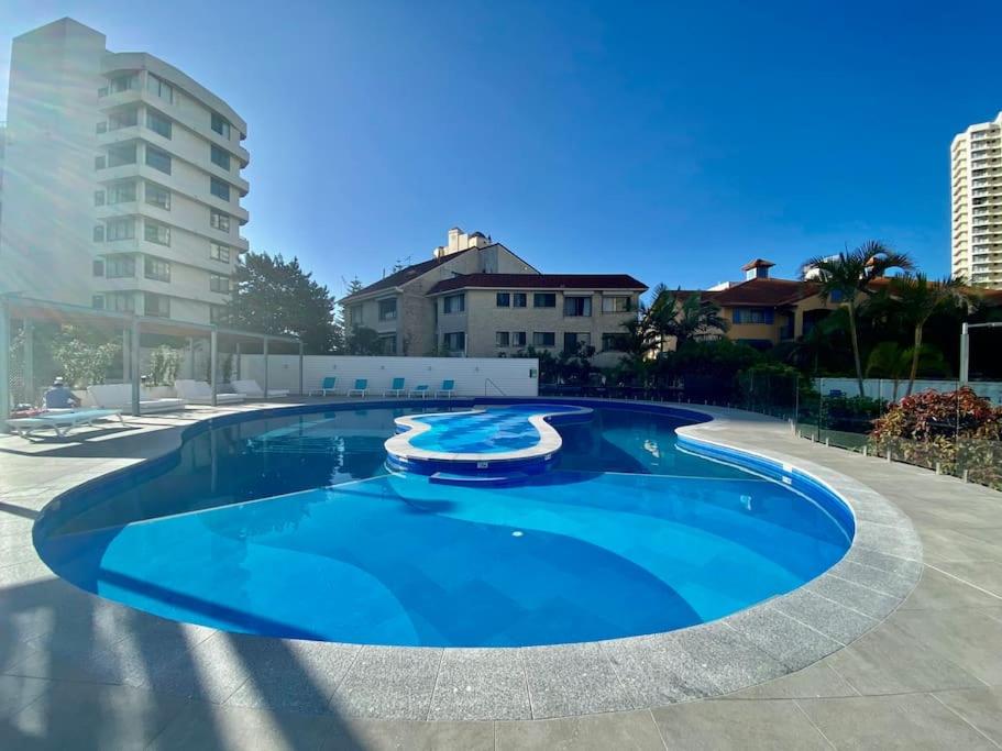Beach Haven 16E