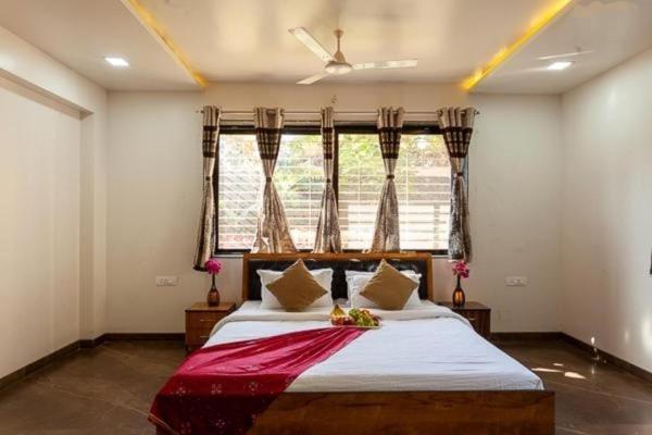 Stone Bidge 4BHK villa view 2