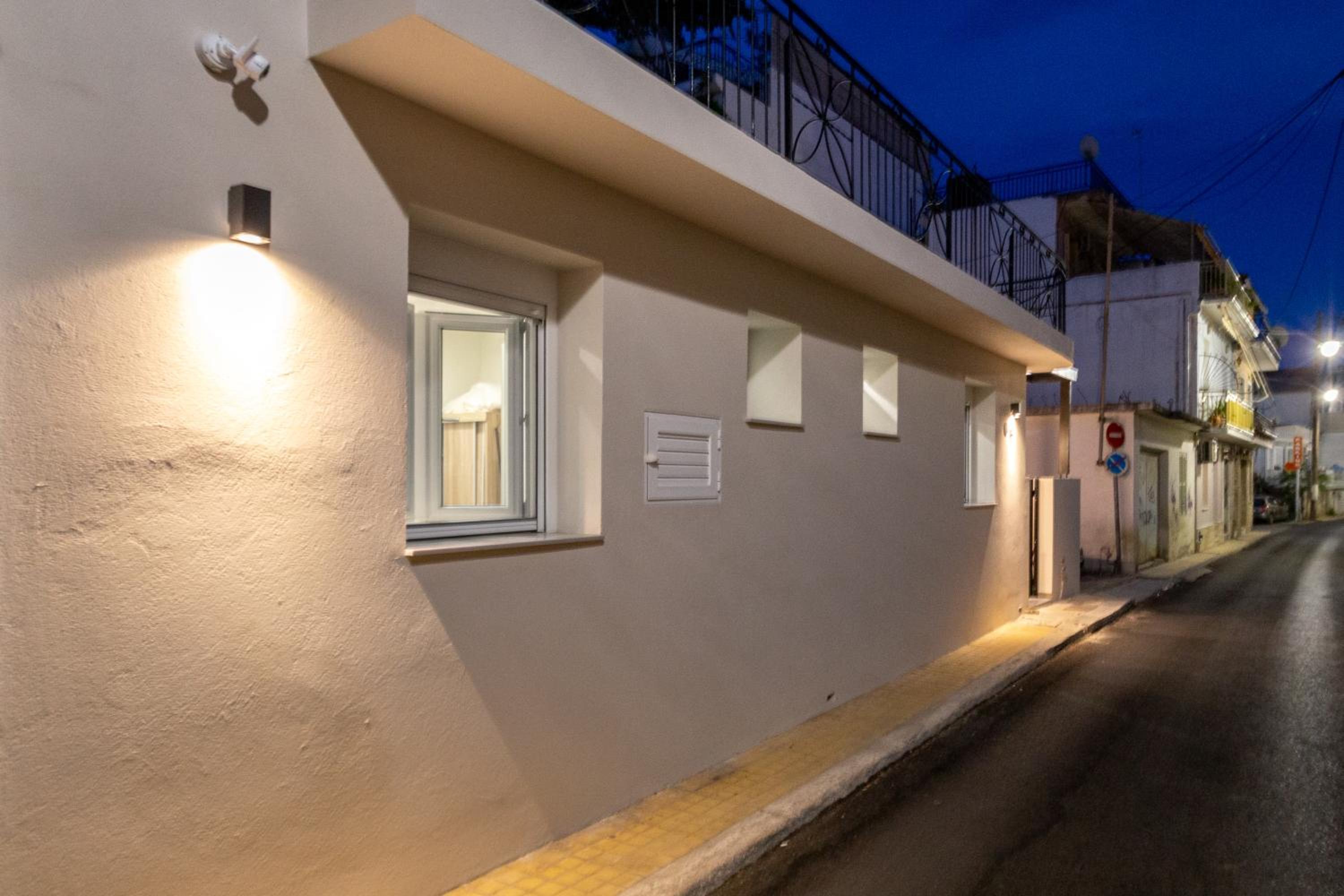 Central Corner Apts - Charming Apartments for 3 in the Heart of the City Perfect for Memorable Summer Experiences By Villa Mana Gers
