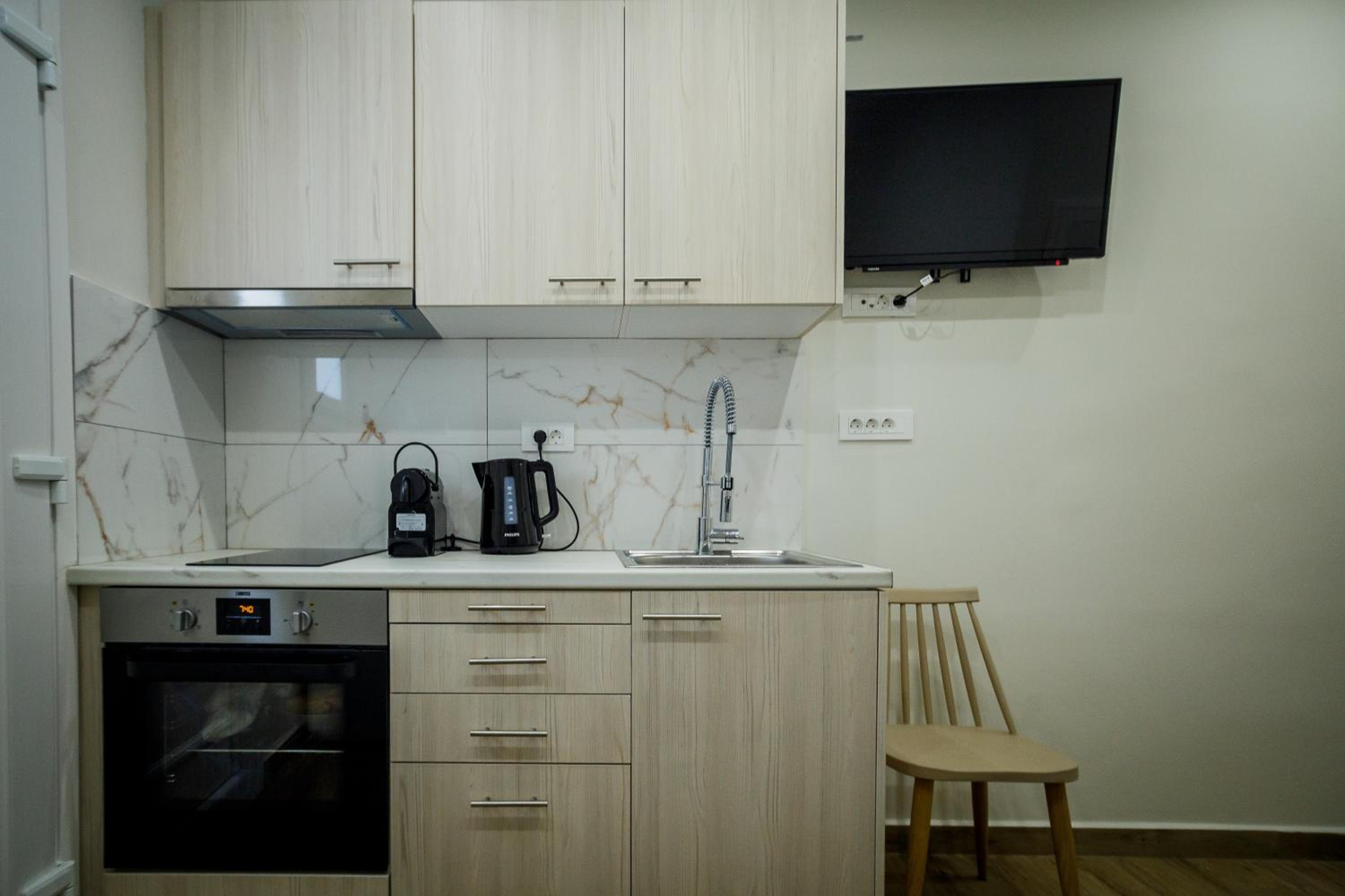 Central Corner Apts - Charming Apartments for 3 in the Heart of the City Perfect for Memorable Summer Experiences By Villa Mana Gers