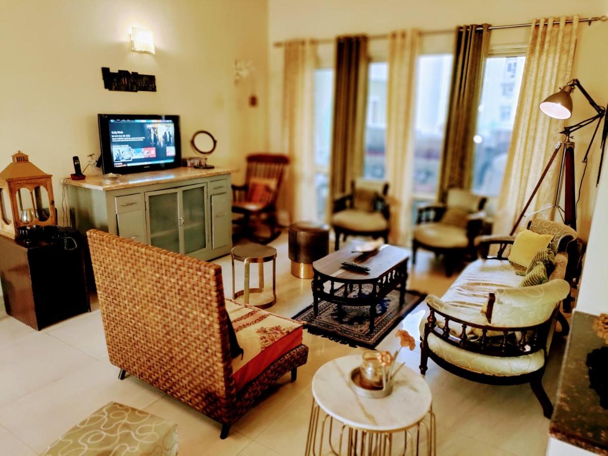 Luxurious Affordable Serviced Apt PariChowk/ExpoMart/Expressway Noida view 3