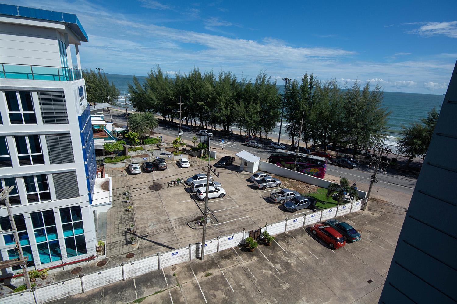 Avatara A condominium B61 with sea view view 3