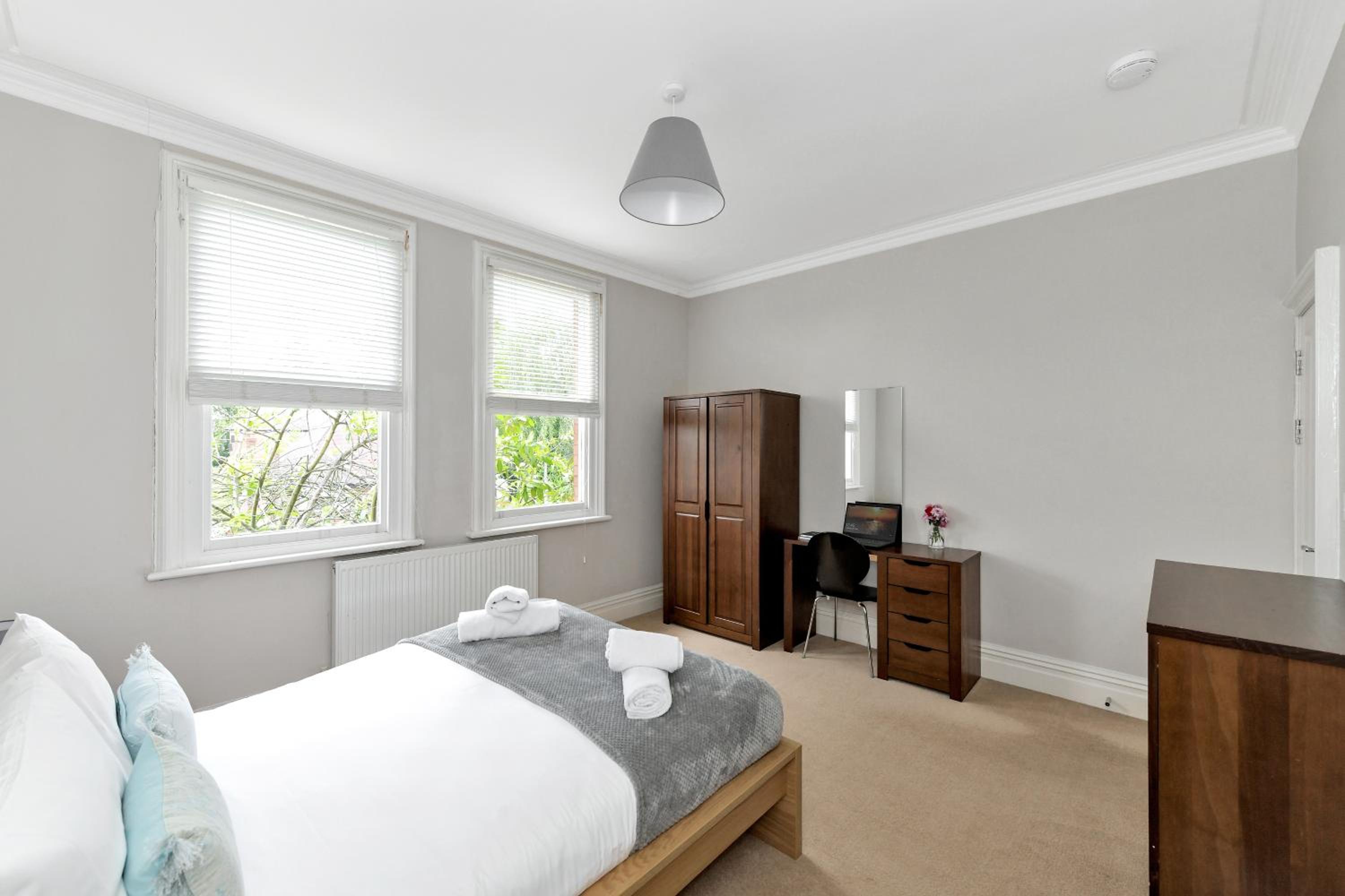 Derby City Centre, Bright, Spacious, and Airy Apartments - 112 Duffield Road view 3