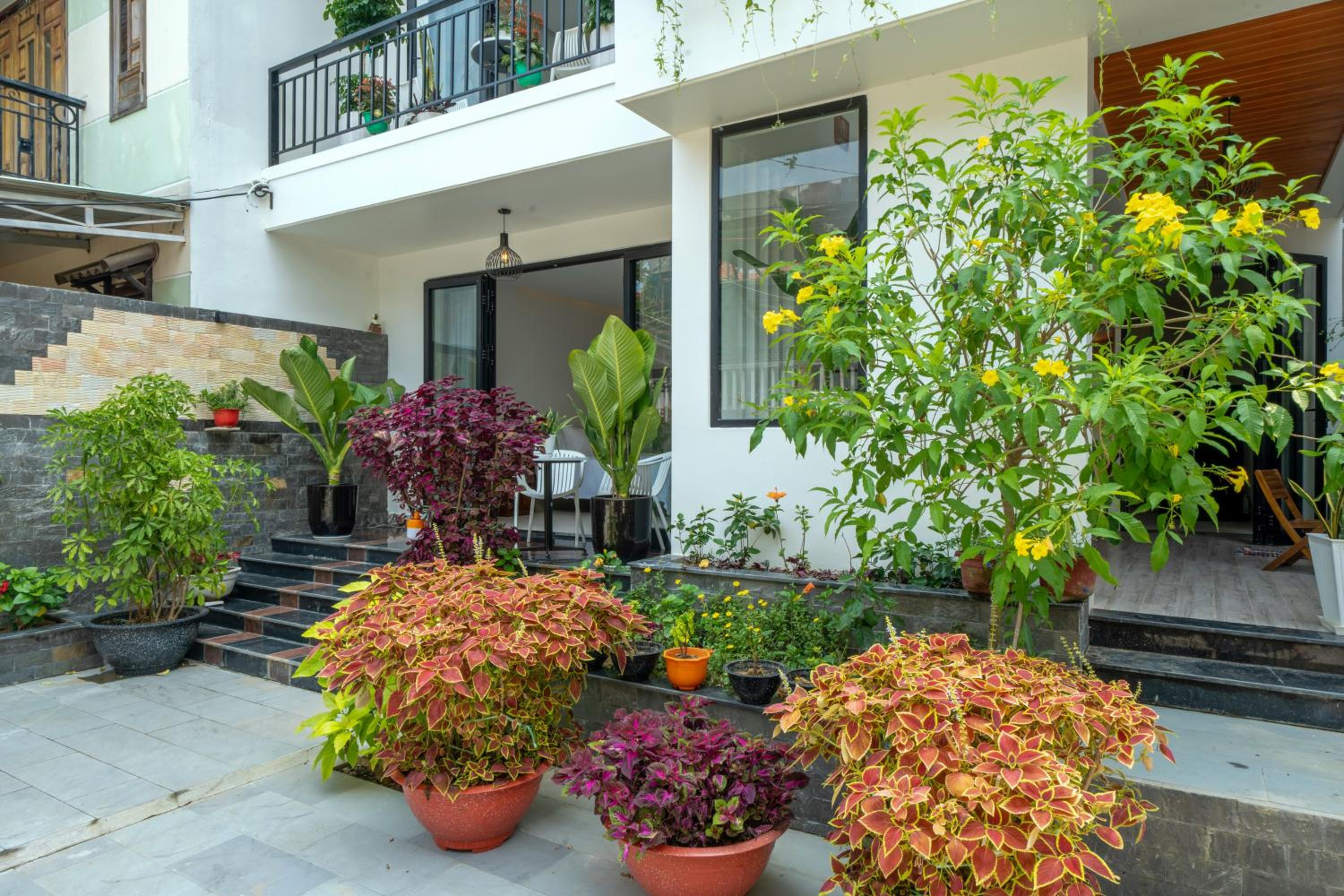 Green Meadows Boutique Apartments view 3