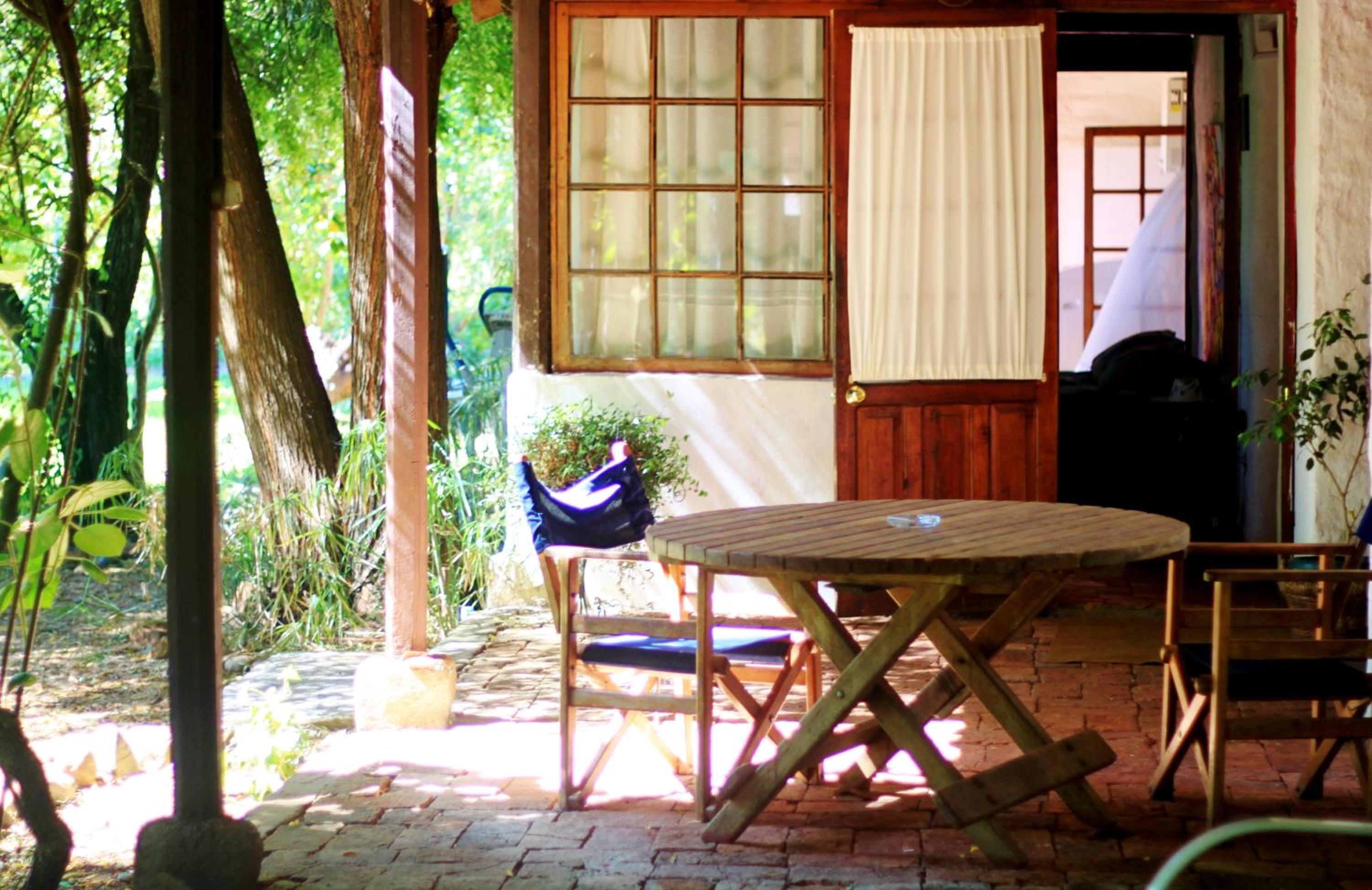 La Casa de Adobe Natural y Más