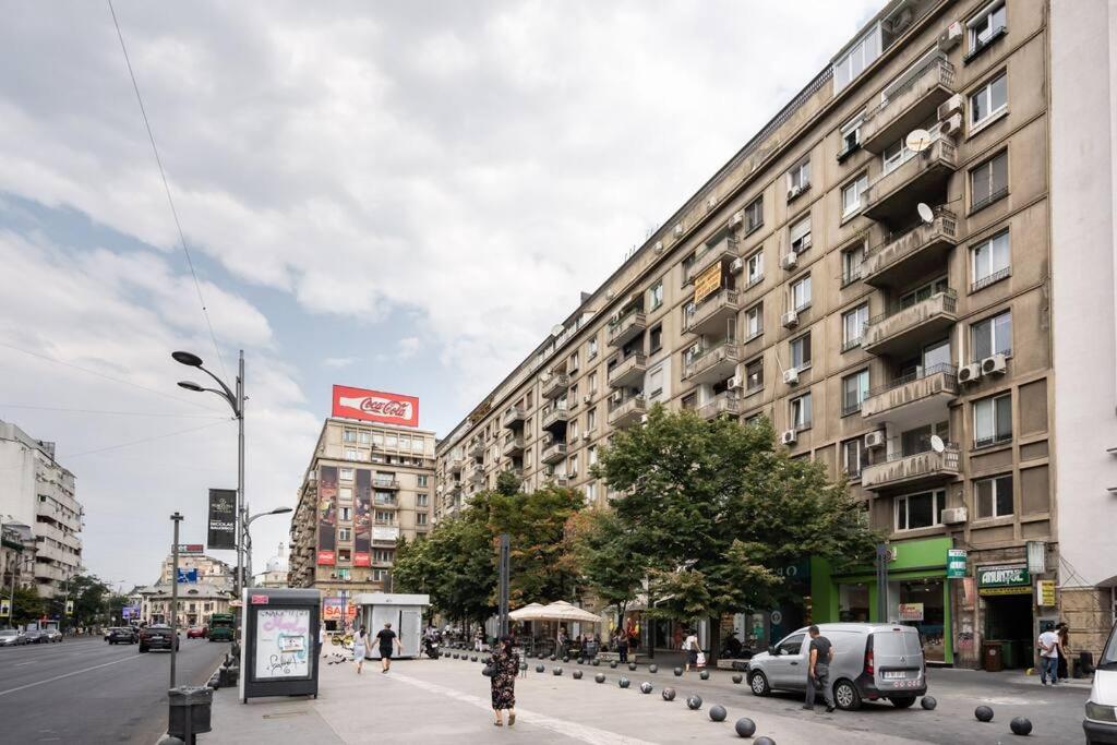Bright 2BR Flat - Top Location - Amazing Balcony
