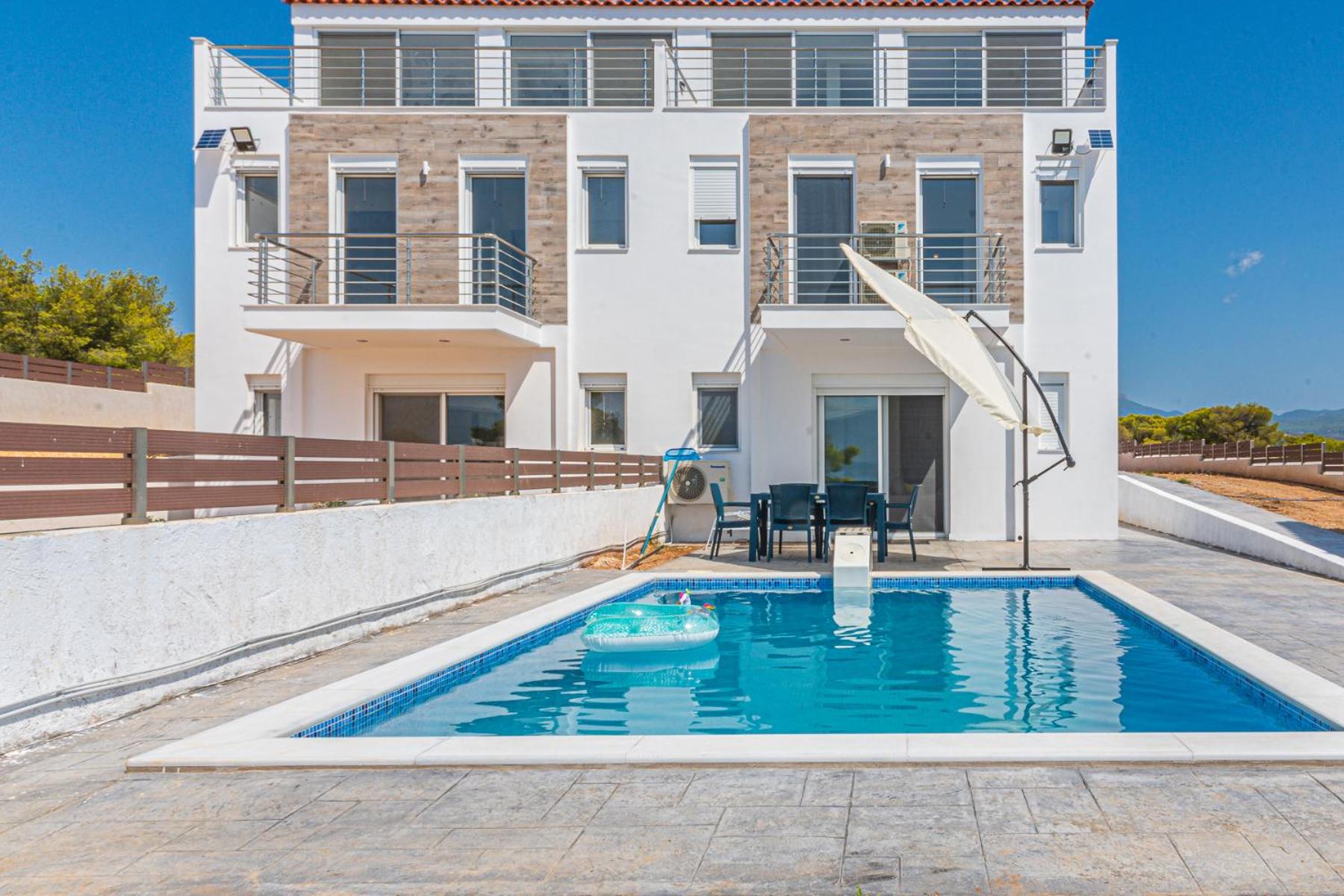 Modern, Cheerful & Dream Catching Villa in Corinth view 4