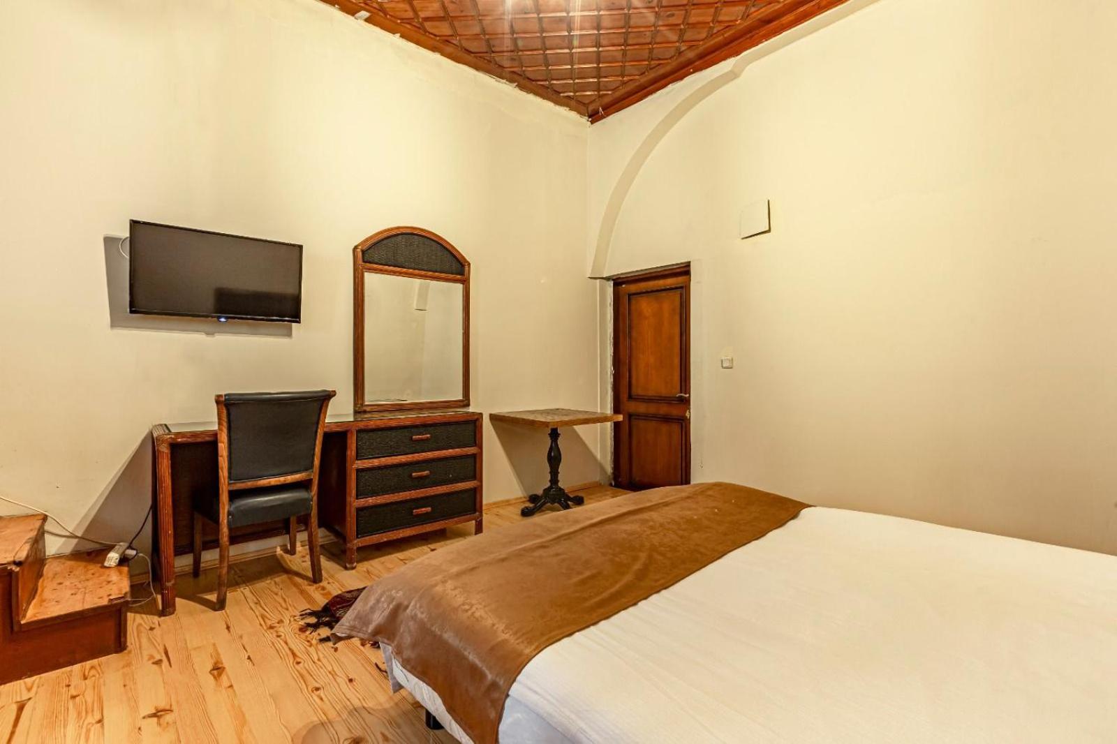 Sarı Konak