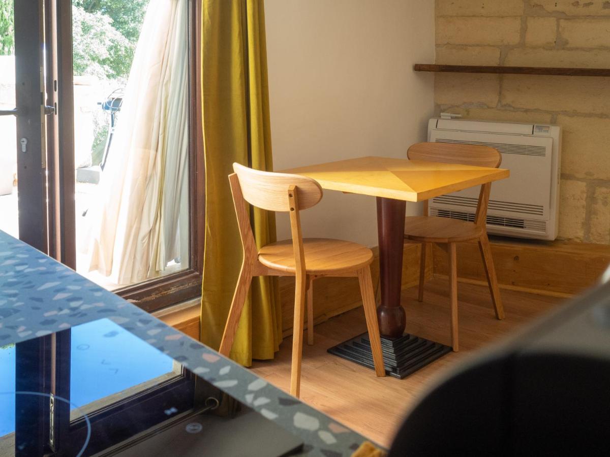La Madeleine Arles 12