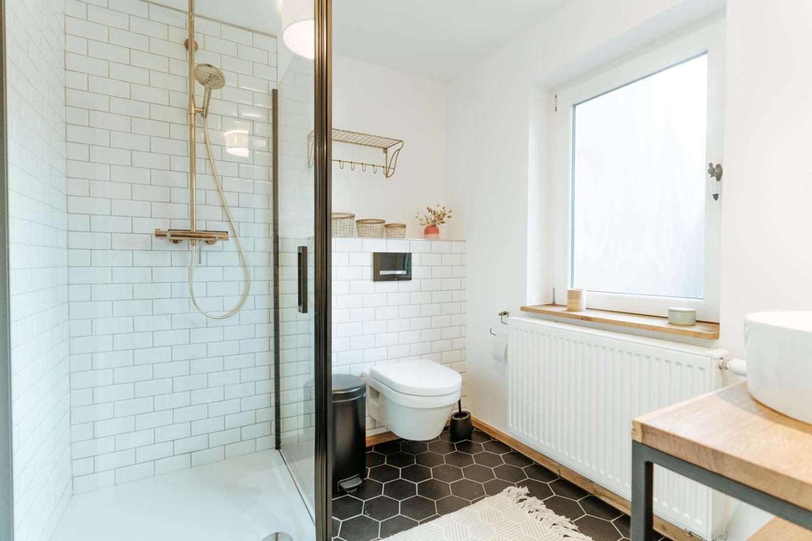 Wunderschöne FeWo direkt am Meer mit Whirlpool & Sauna