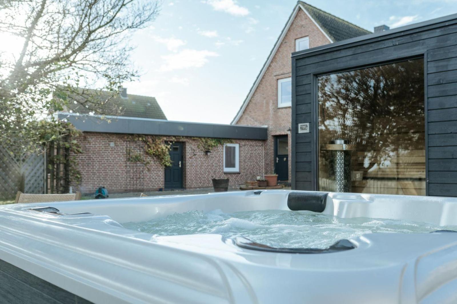 Wunderschöne FeWo direkt am Meer mit Whirlpool & Sauna