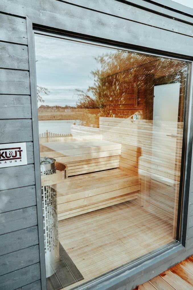 Wunderschöne FeWo direkt am Meer mit Whirlpool & Sauna
