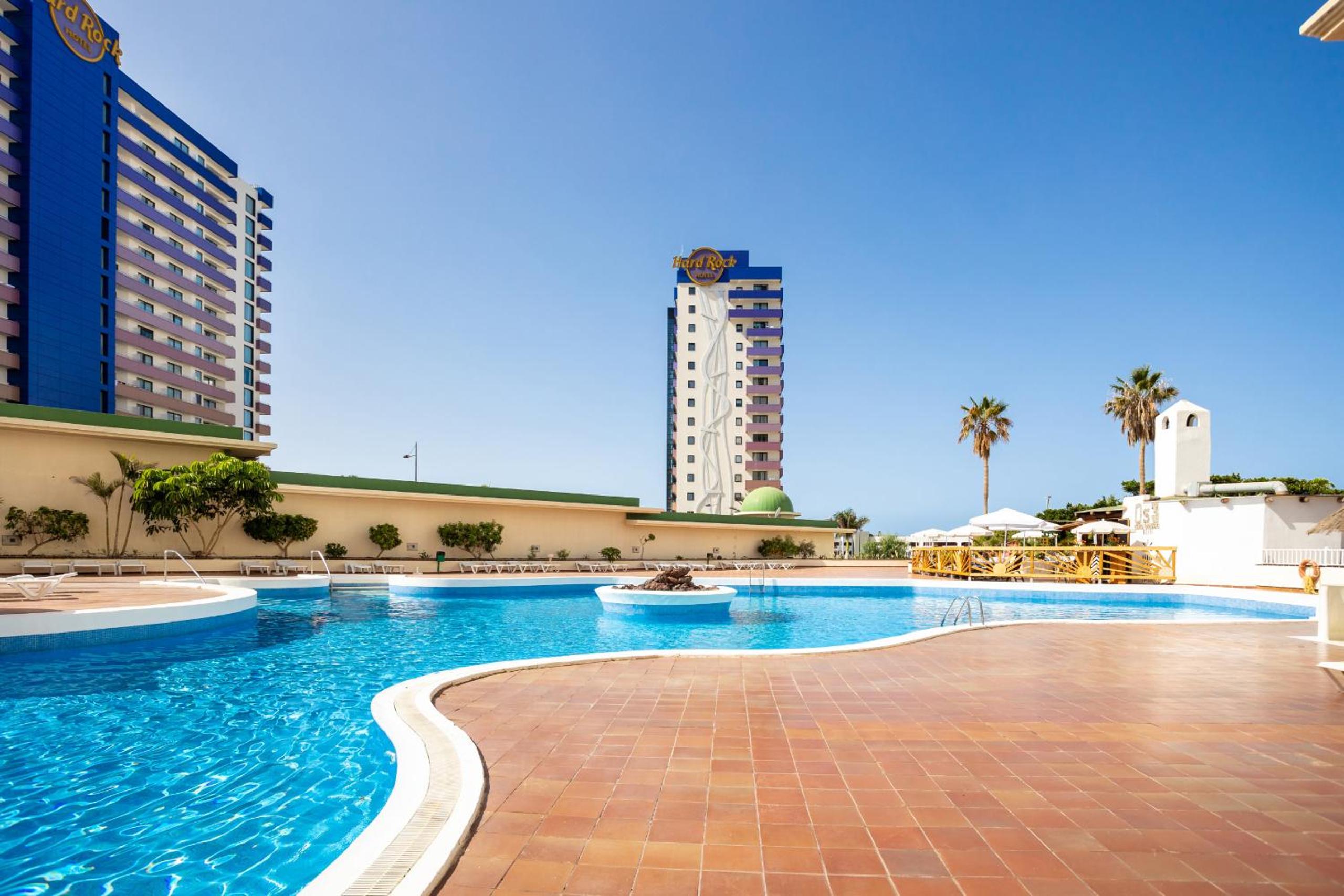 Paradise Flat near Hard Rock with pool