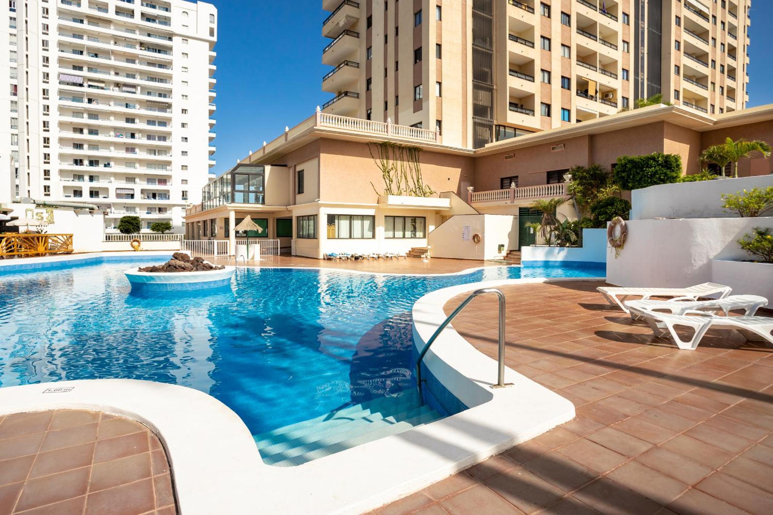 Paradise Flat near Hard Rock with pool