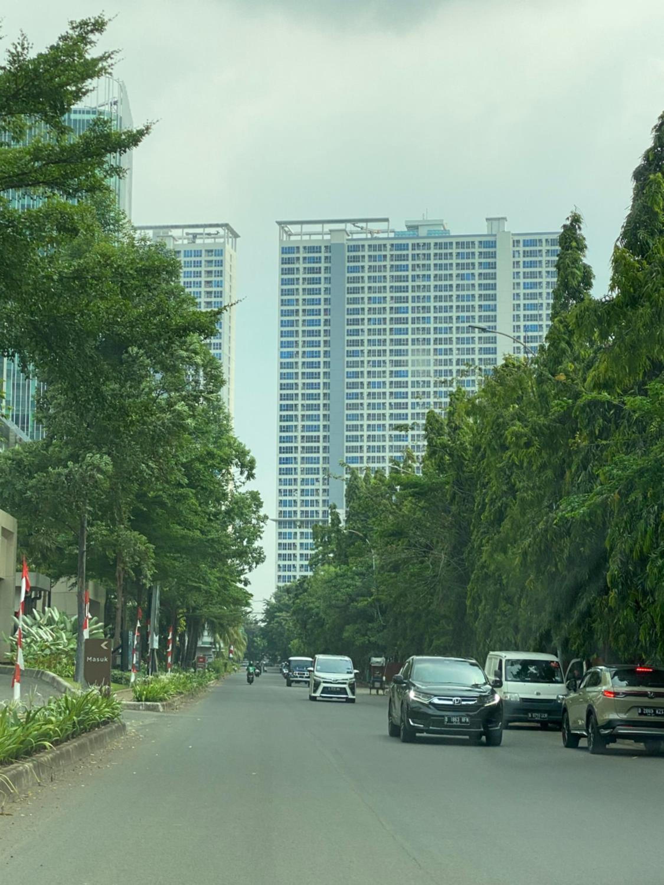 Hotel Callia Apartement Golf View Pulo Mas Jakarta Timur - Image 1