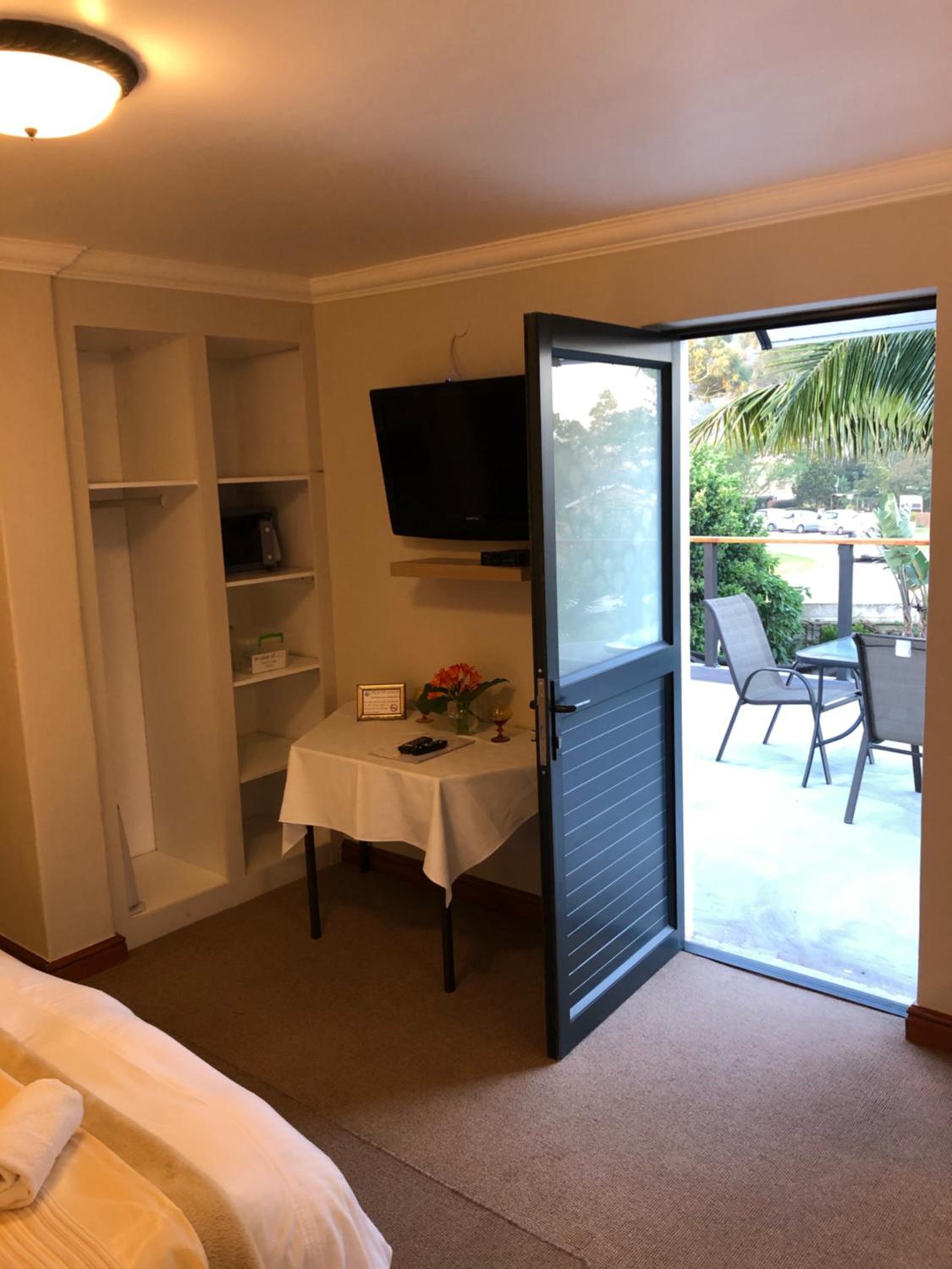 Pelican Lodge Guesthouse