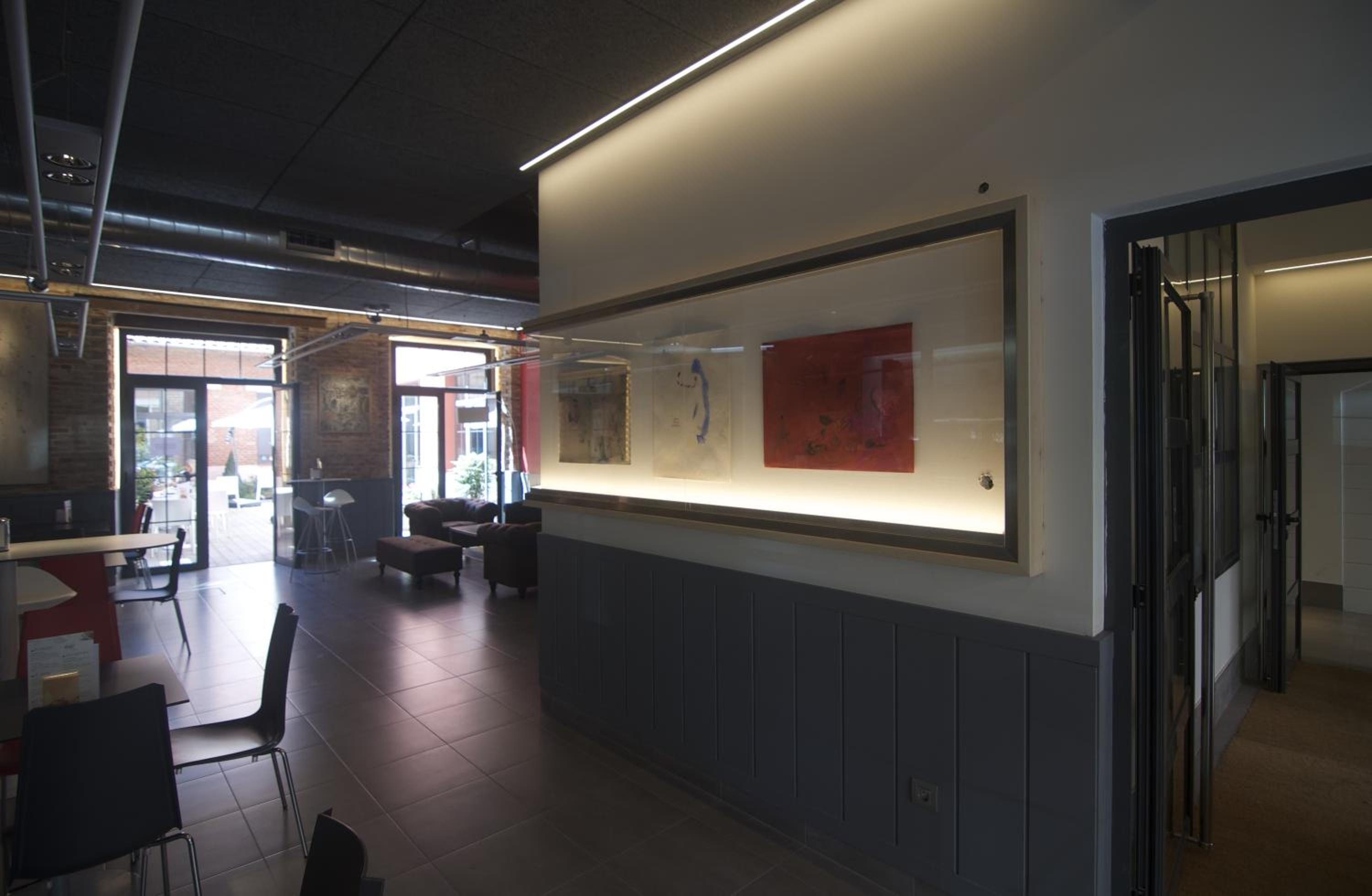 The Book Factory Hostel by gaiarooms