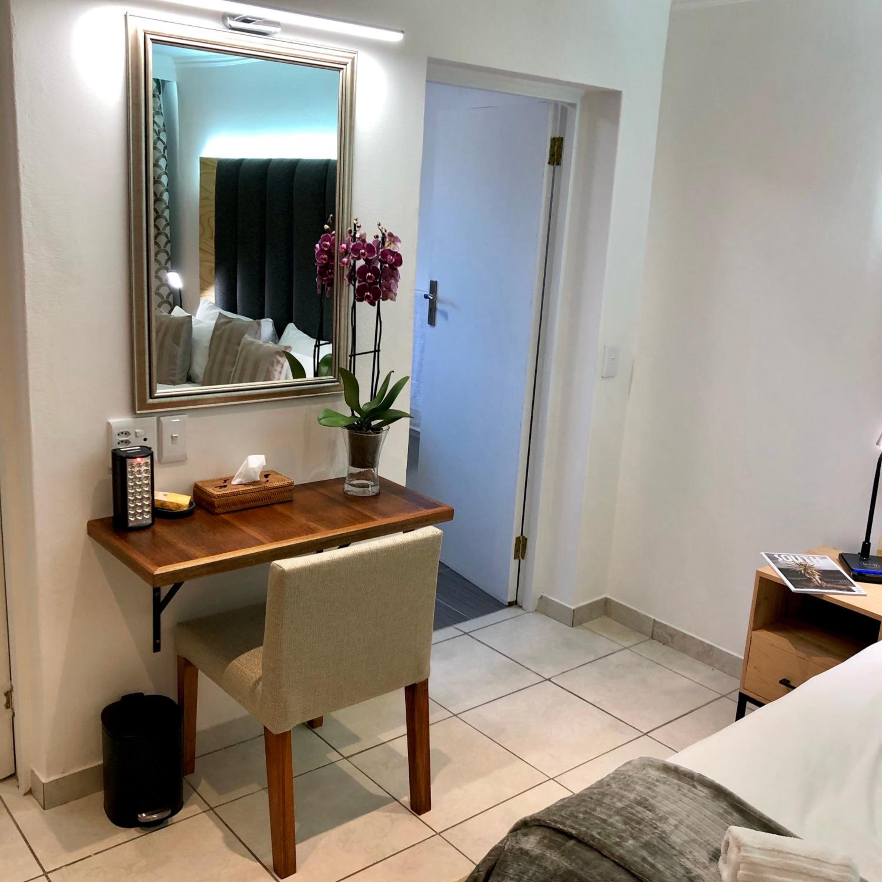 Pelican Lodge Guesthouse