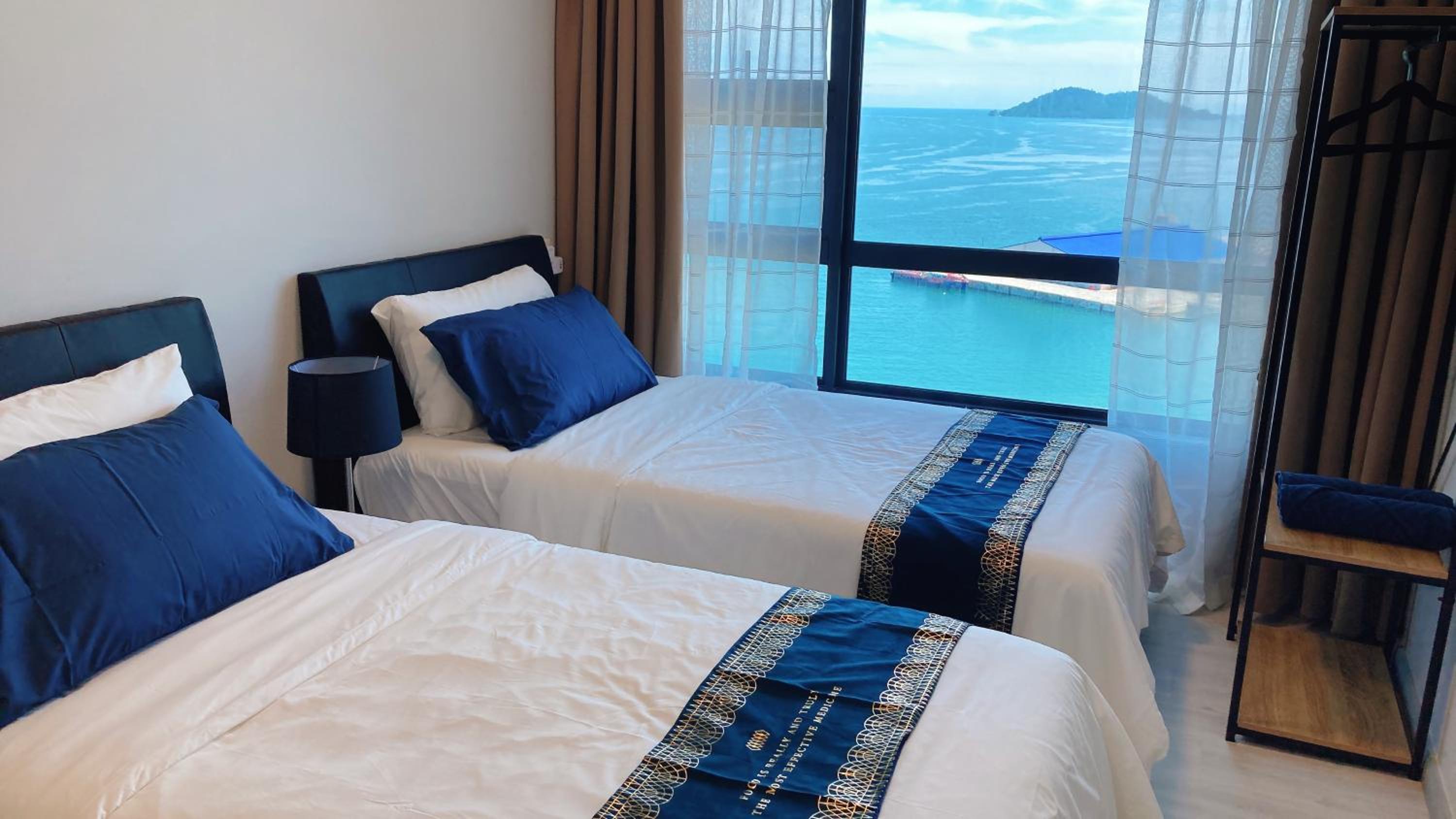 #2 Kids Love It! Fantastic Seaview with Infinite Pool, 5min to jetty,Pickleball-MangoHouse2