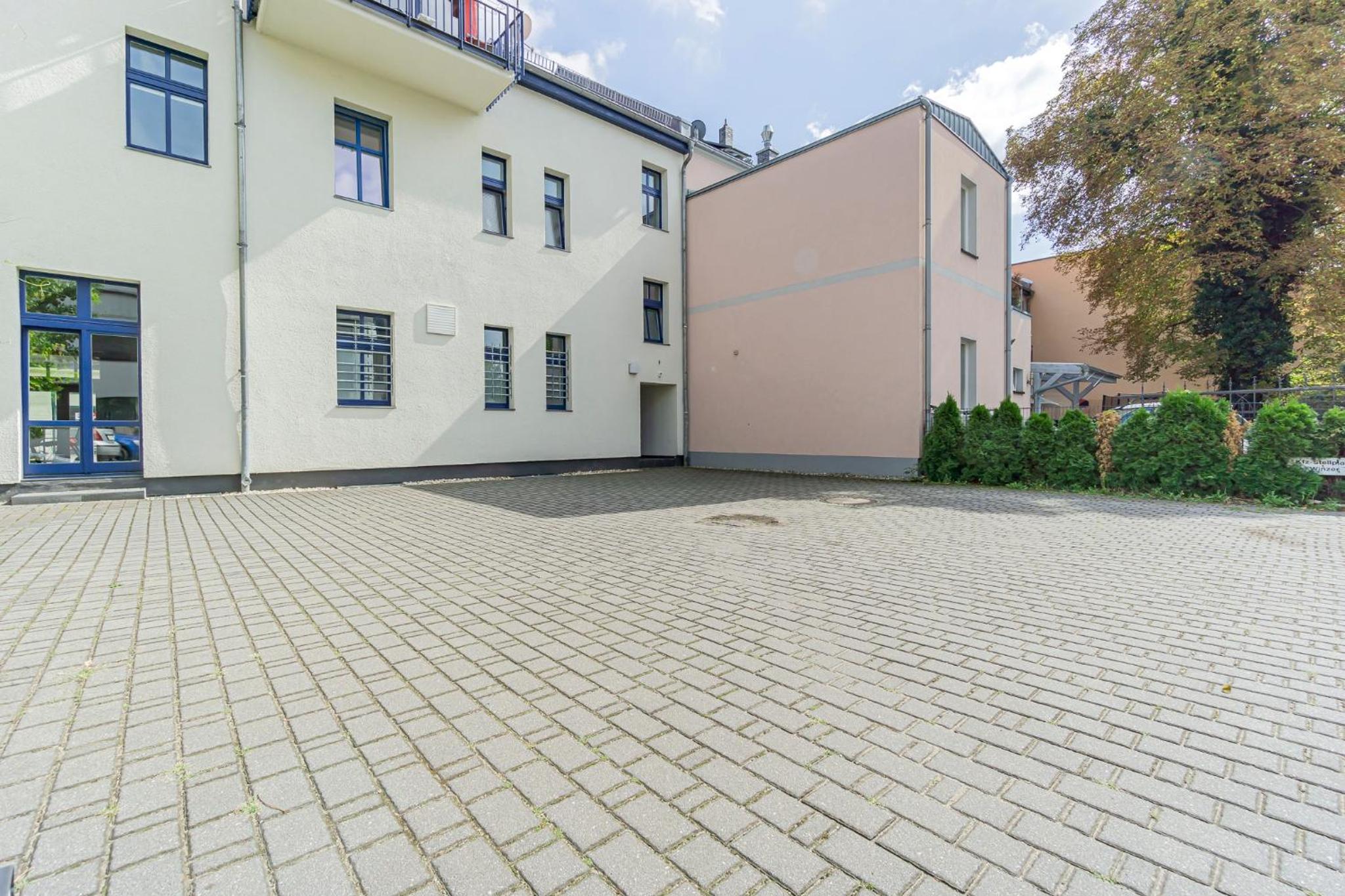 modernes Apartment - zentral, ruhig, Wlan, Netflix, Küche, Schreibtisch, Parkplatz, Waschtrockner