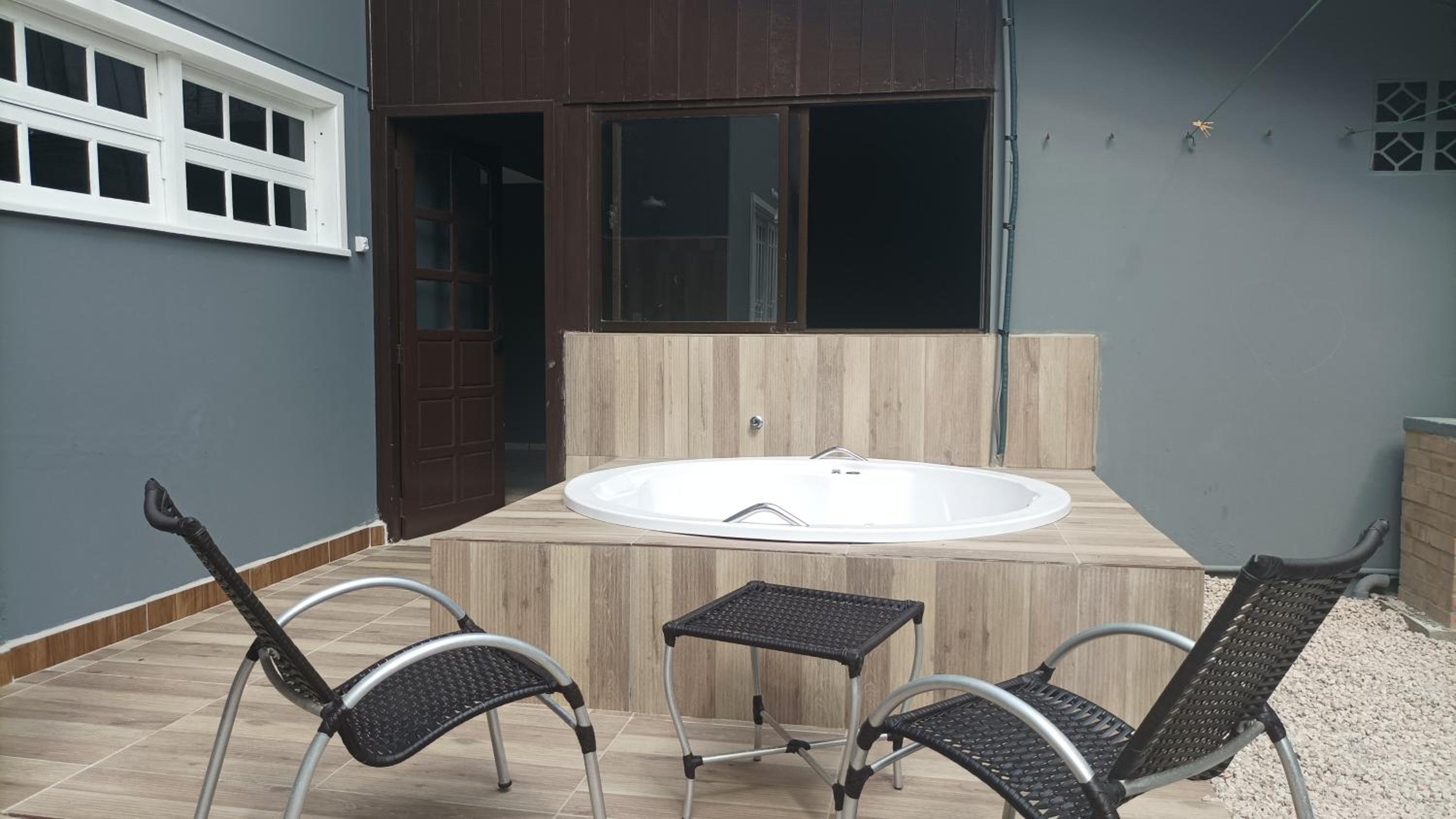CASA ARMANI 50 metros DA PRAIA MARISCAL BOMBINHAS