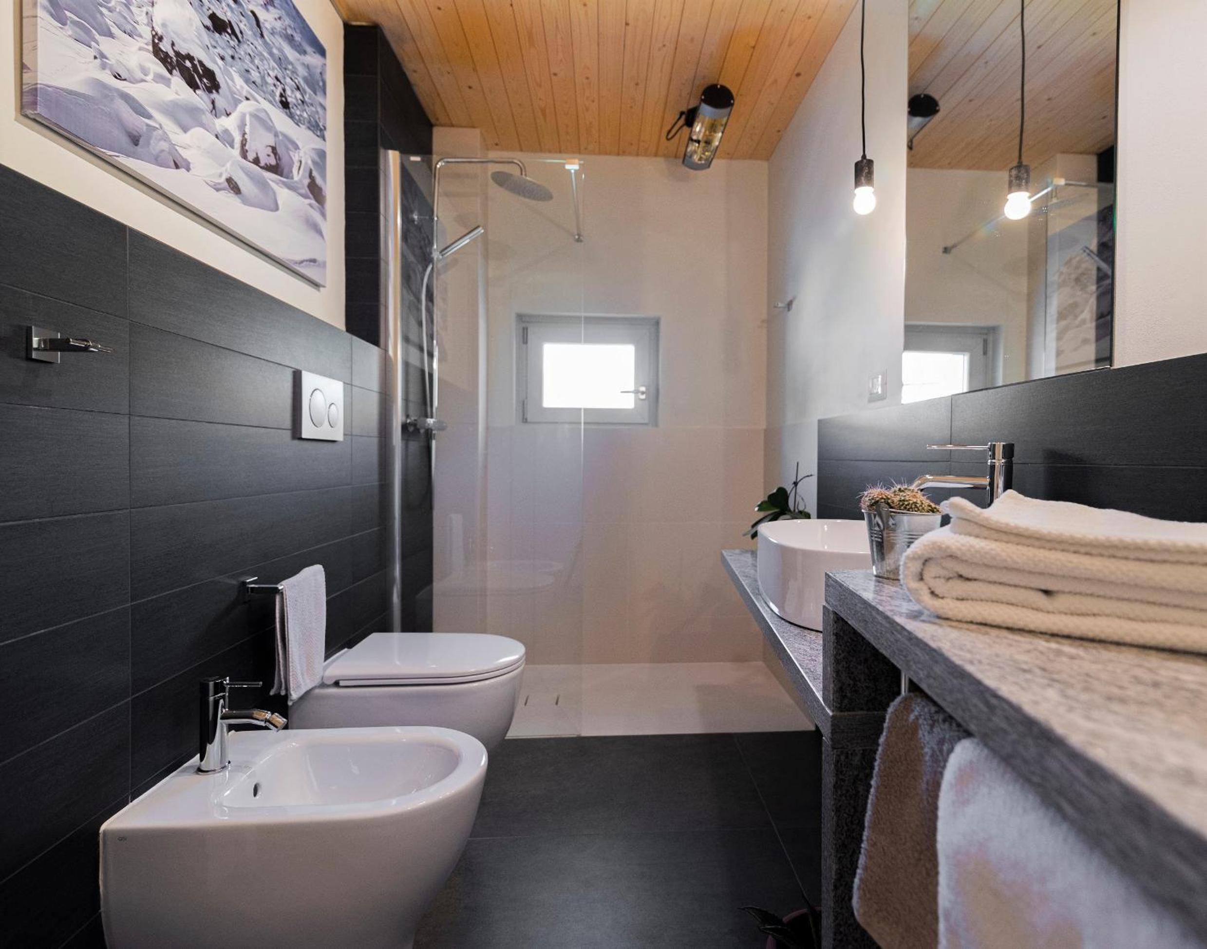 Maison 4 soleil. Casa design luce e natura
