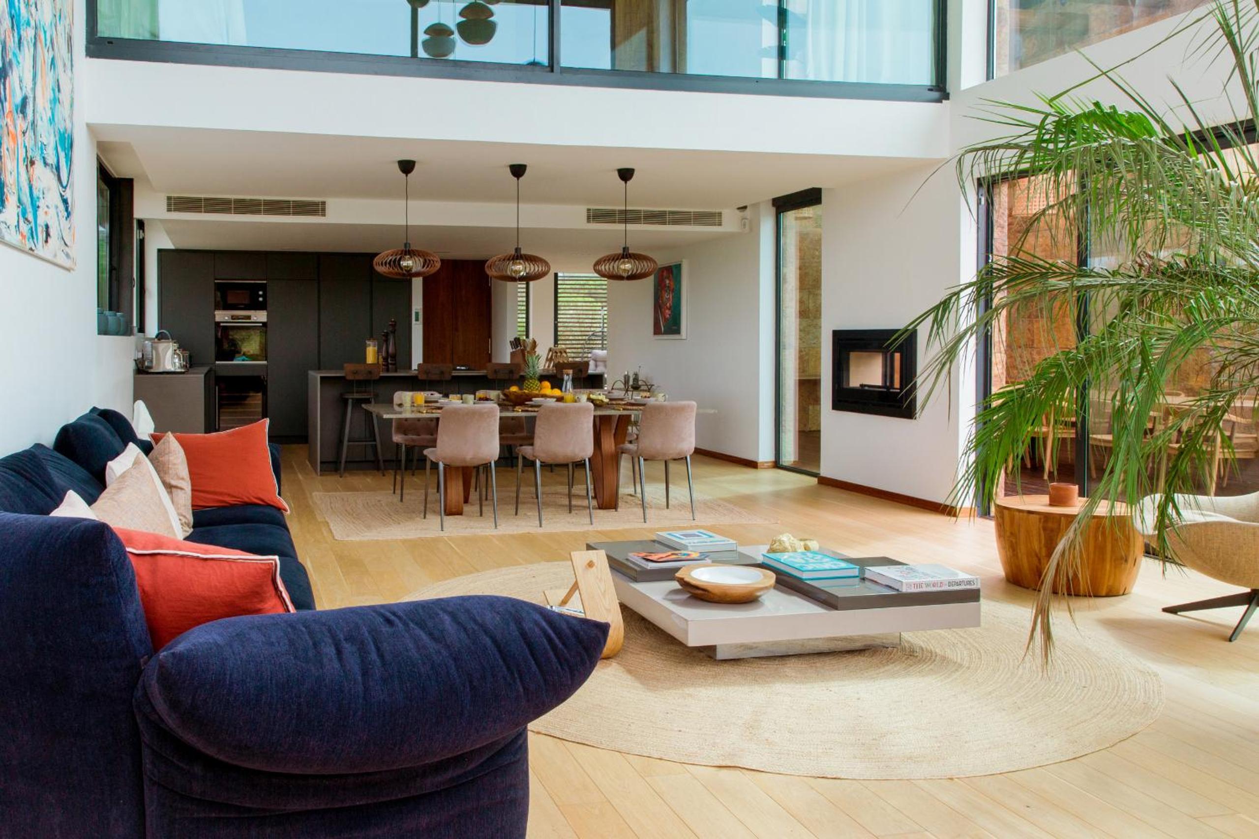 Troya Regal Villa by CadenzaLux view 4