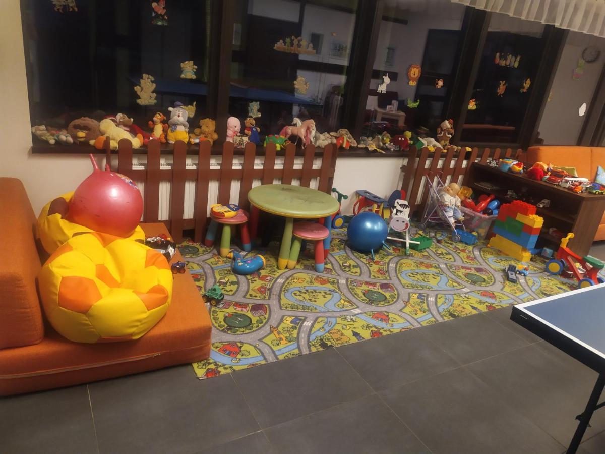 children's play area